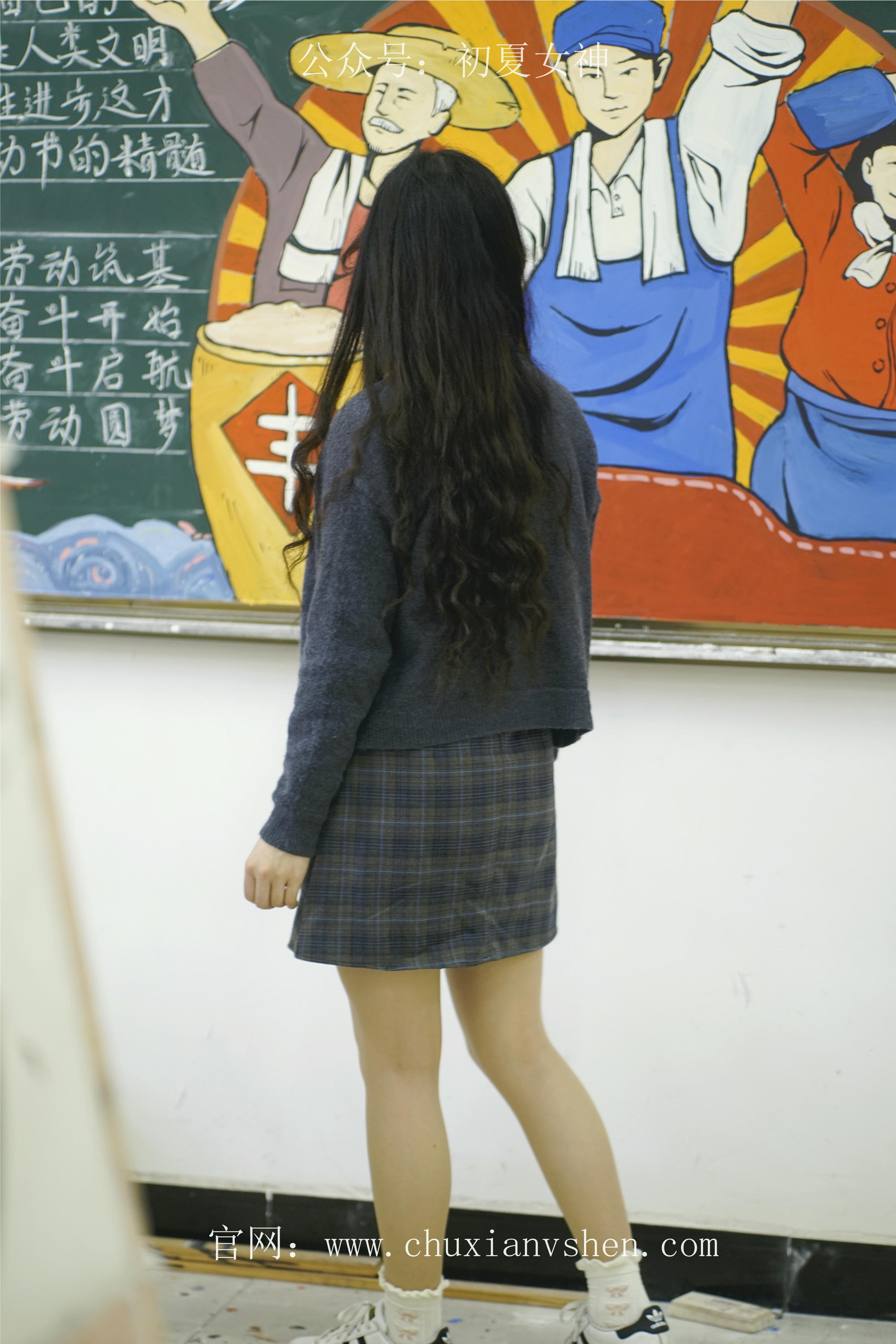 初夏女神 NO.068 欢欢 新晋学妹-校园游览[158P+1V／5.64GB]_第4集