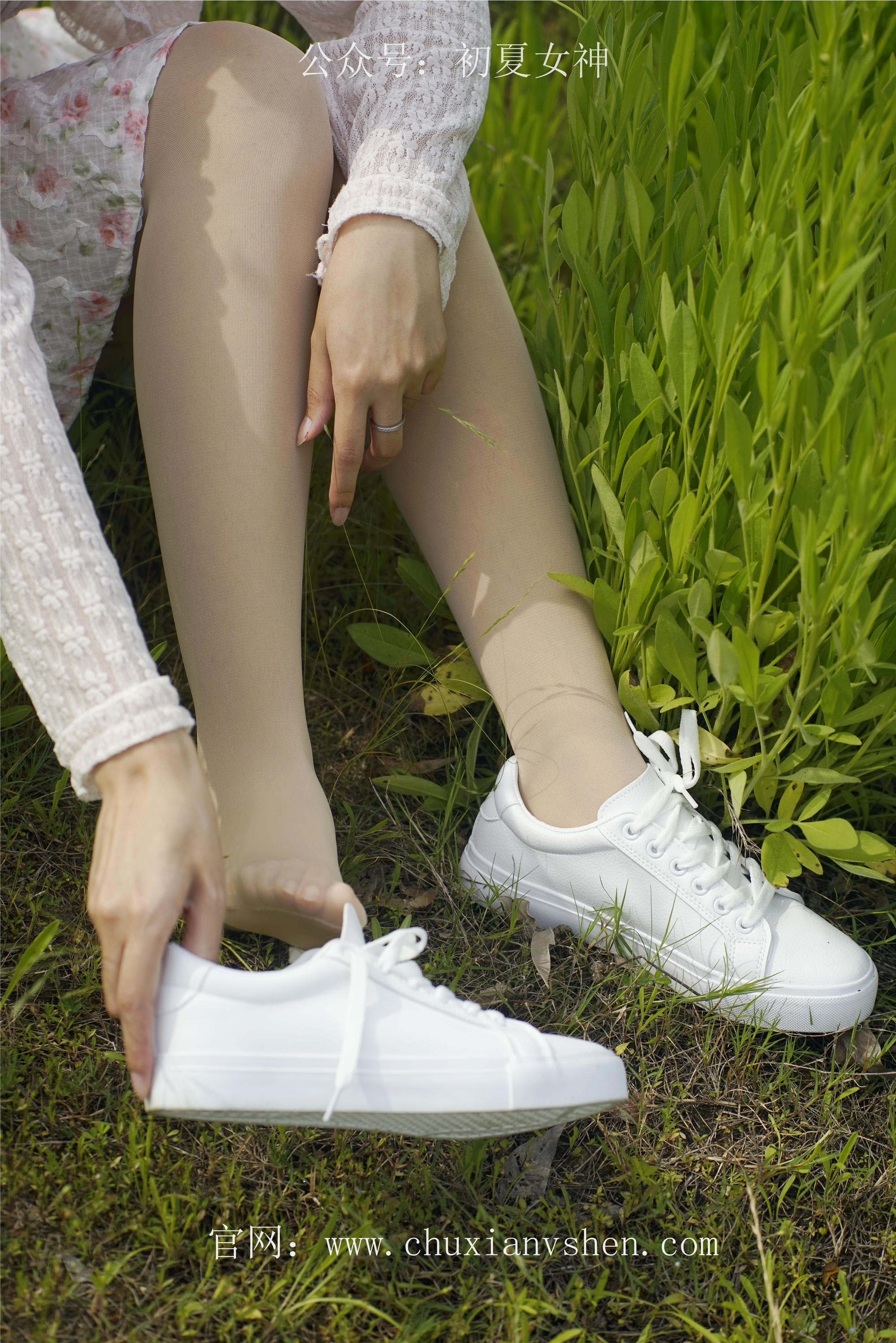 初夏女神 NO.070 依依 邻家女孩-风中少女[122P+1V／4.65GB]_第1集