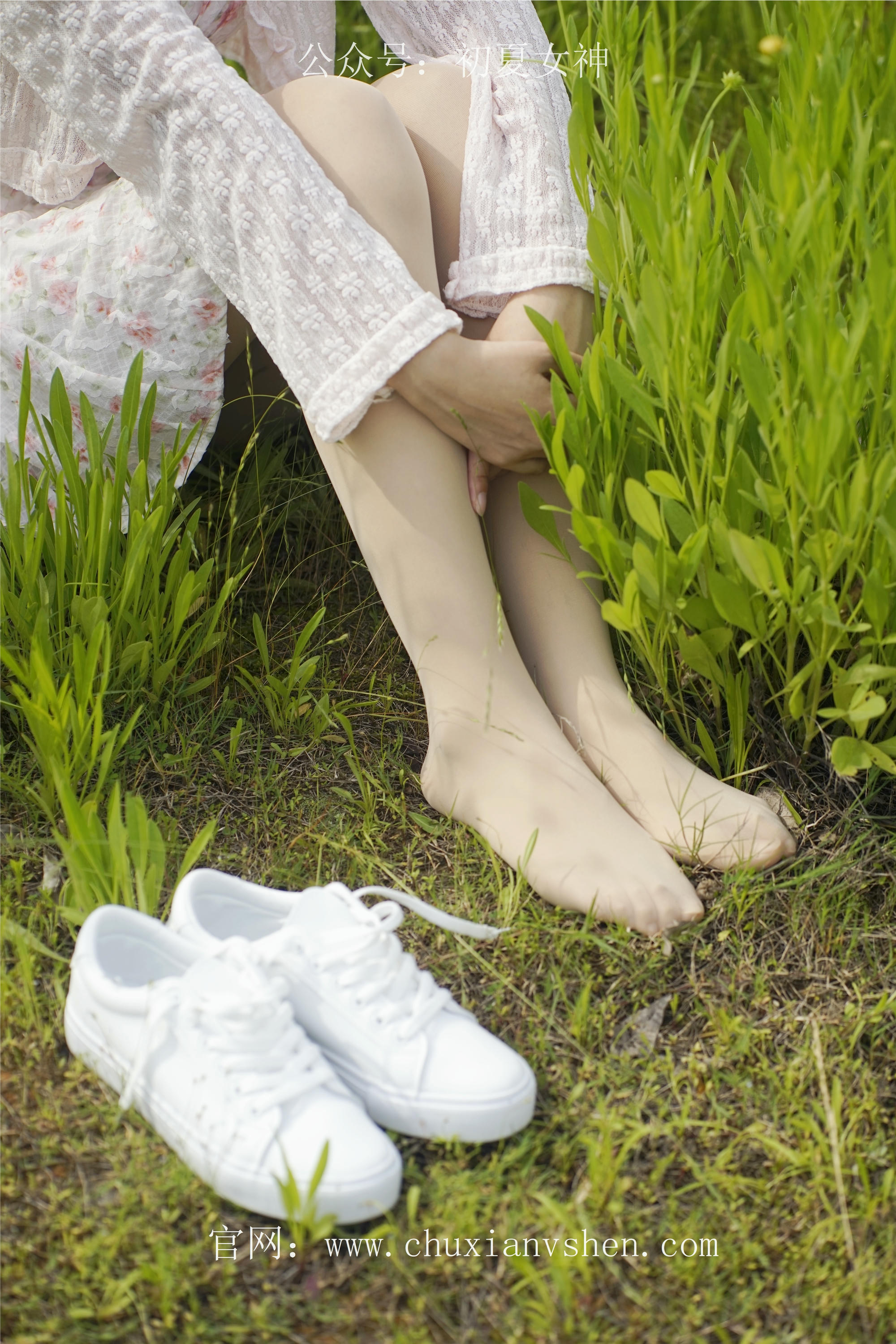 初夏女神 NO.070 依依 邻家女孩-风中少女[122P+1V／4.65GB]_第1集