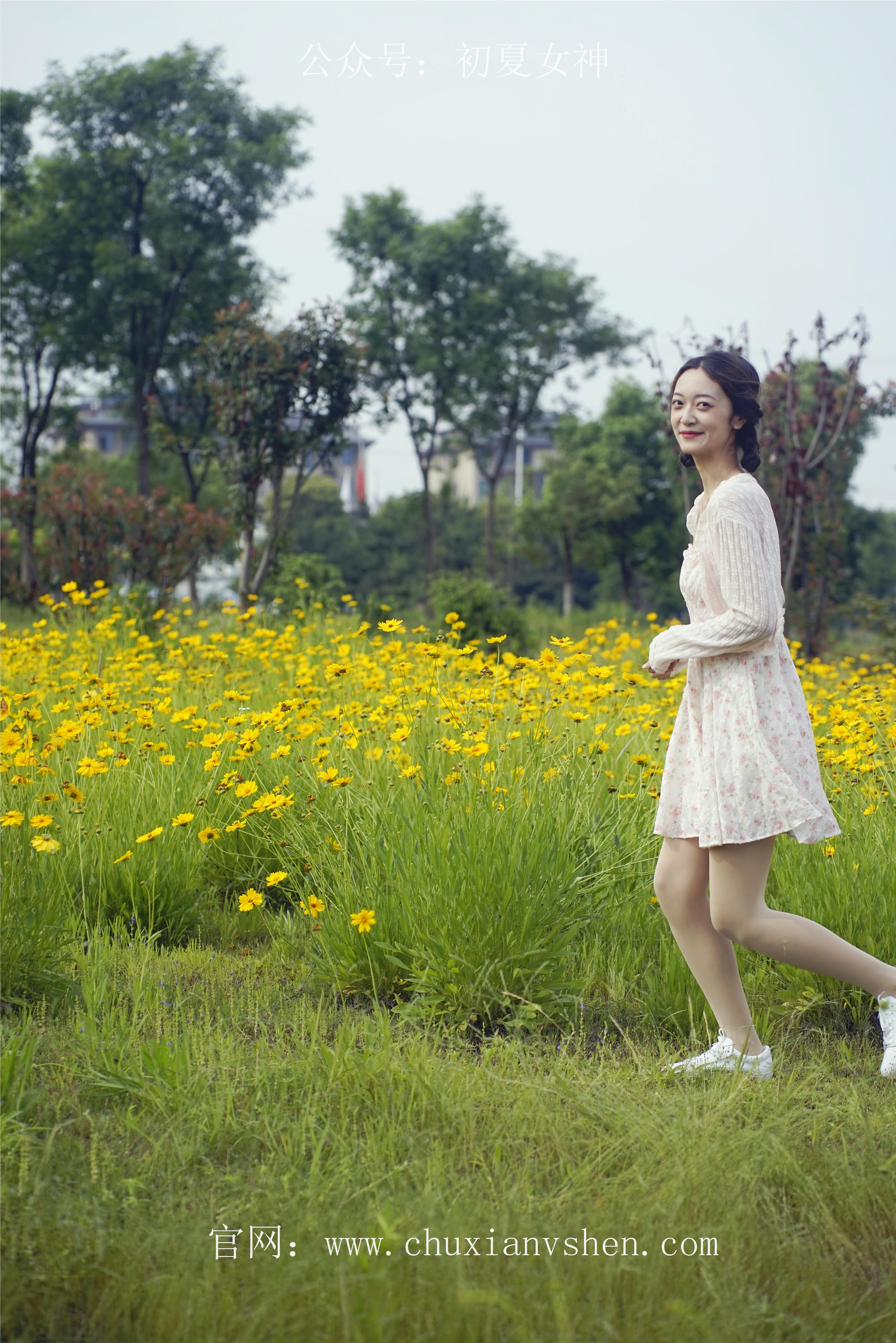 初夏女神 NO.070 依依 邻家女孩-风中少女[122P+1V／4.65GB]_第1集