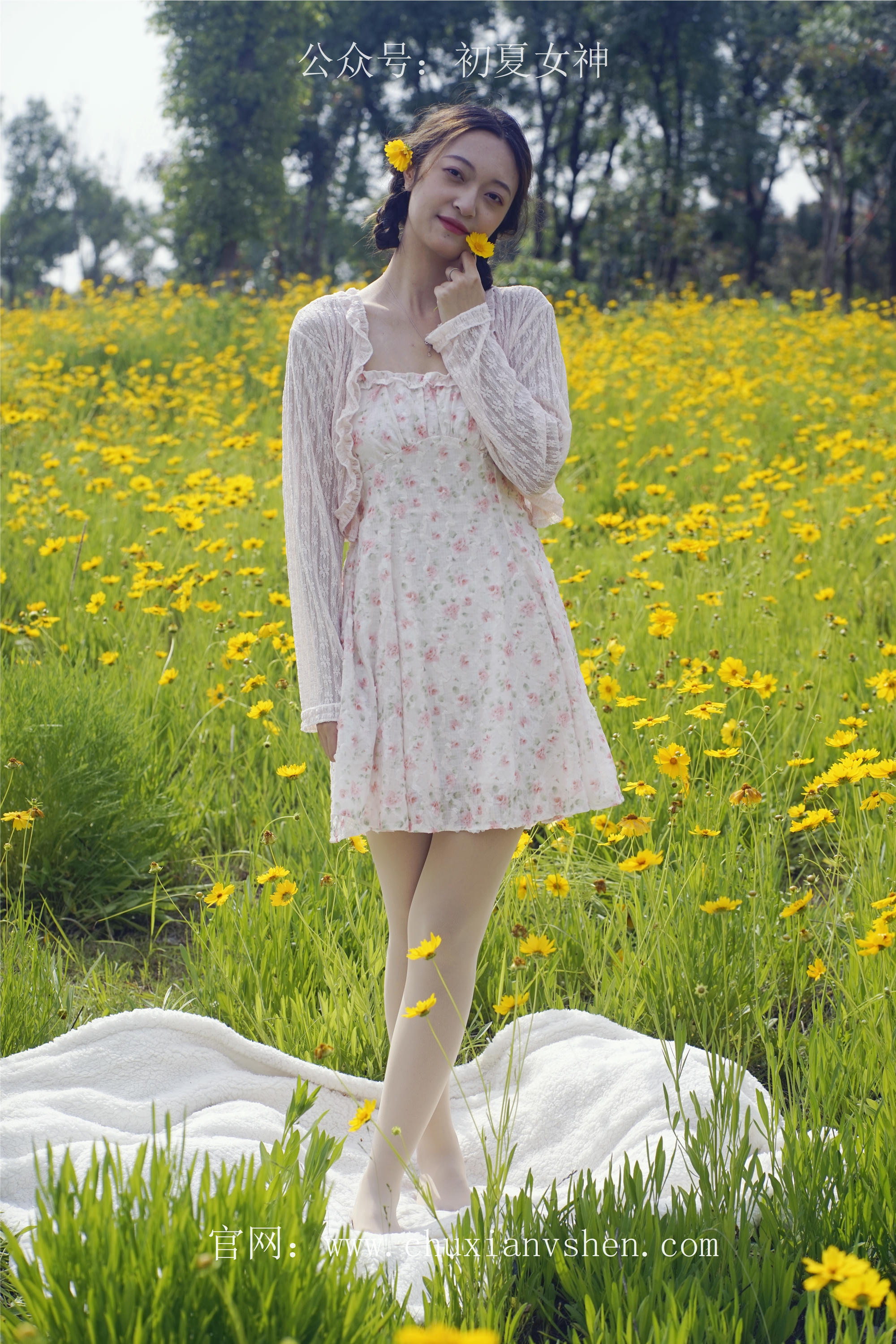 初夏女神 NO.070 依依 邻家女孩-风中少女[122P+1V／4.65GB]_第3集