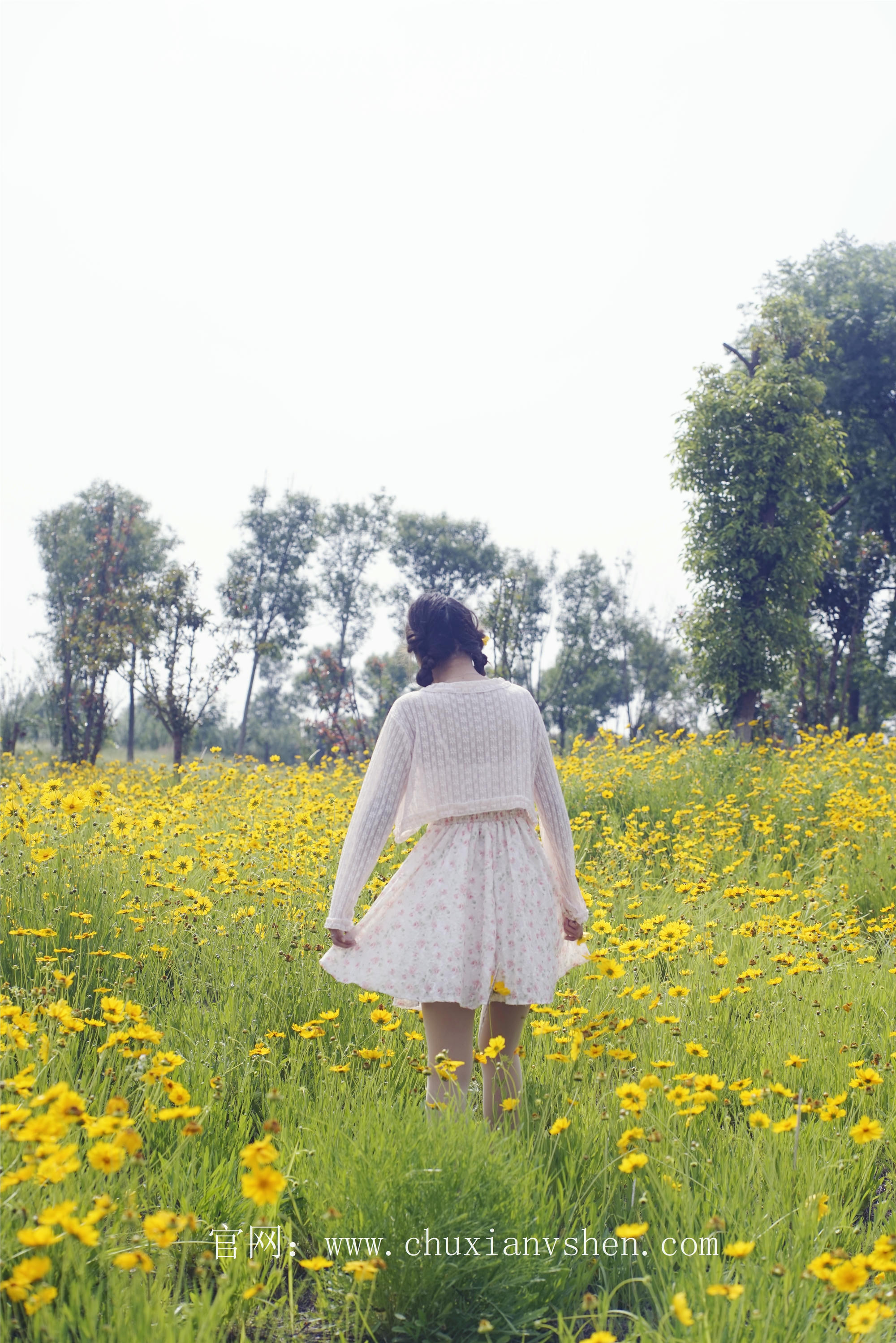 初夏女神 NO.070 依依 邻家女孩-风中少女[122P+1V／4.65GB]_第3集