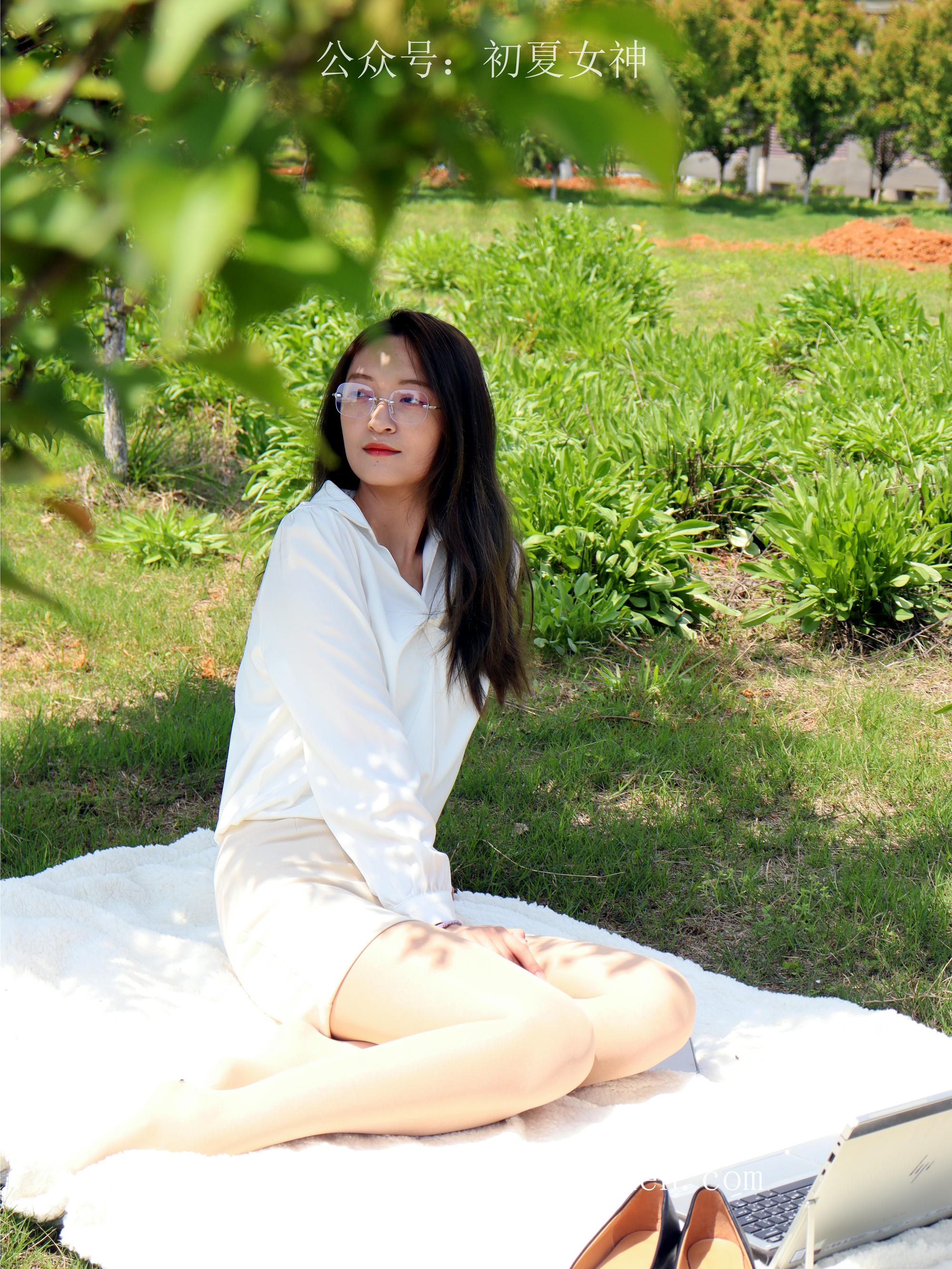 初夏女神 NO.071 依依 邻家女孩-实习篇[190P+1V／6.54GB]_第8集