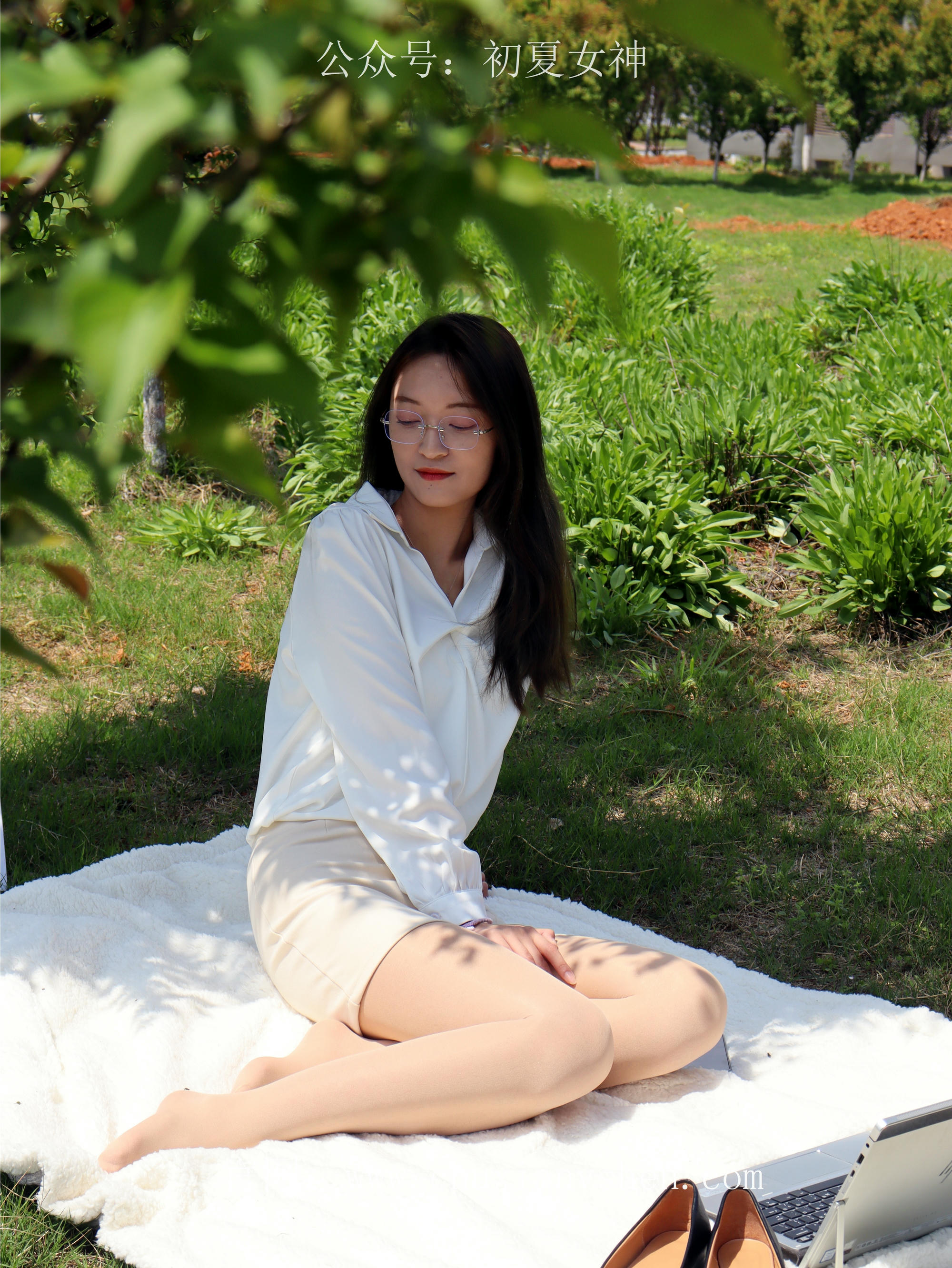 初夏女神 NO.071 依依 邻家女孩-实习篇[190P+1V／6.54GB]_第8集