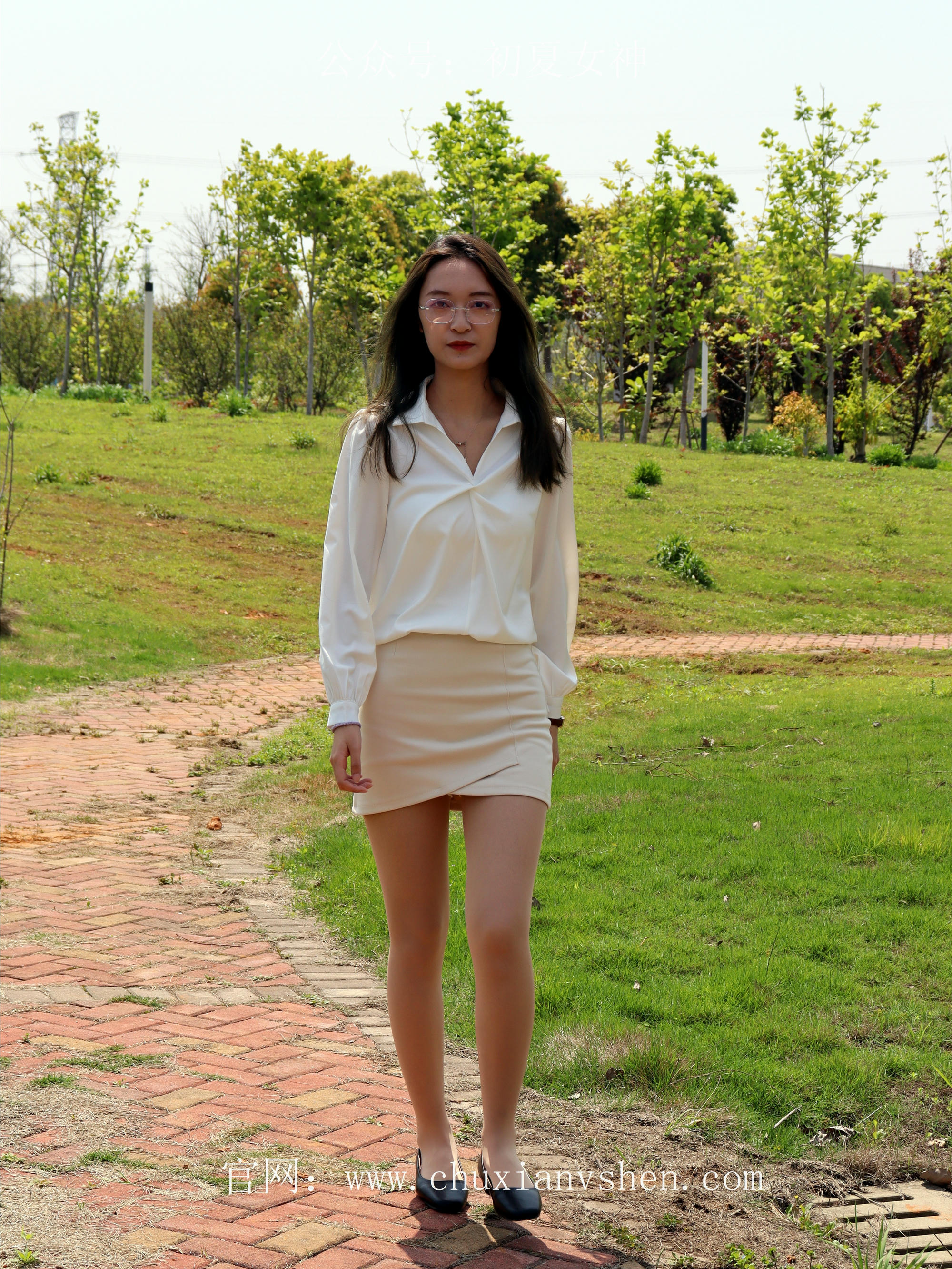 初夏女神 NO.071 依依 邻家女孩-实习篇[190P+1V／6.54GB]_第10集