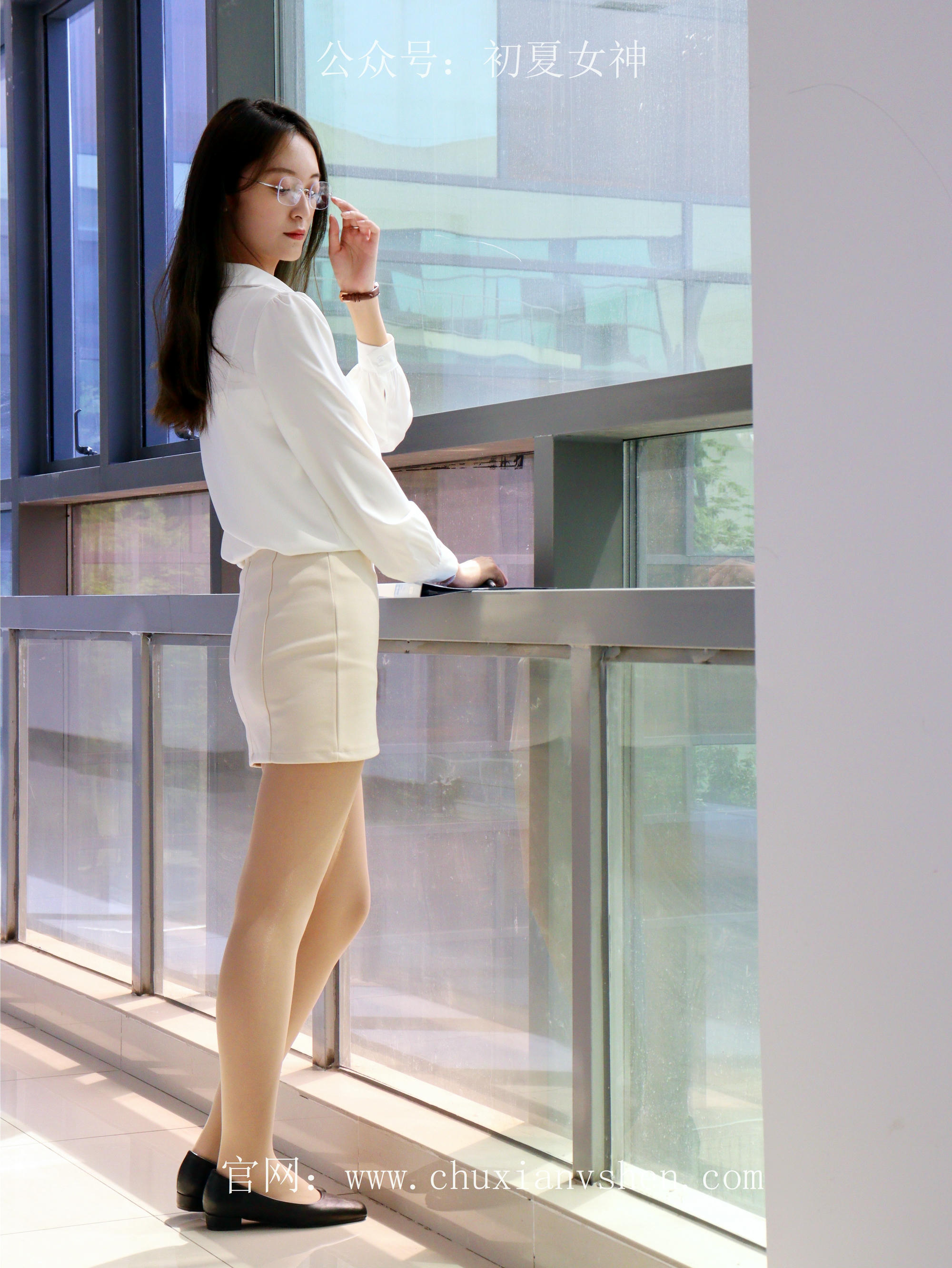 初夏女神 NO.071 依依 邻家女孩-实习篇[190P+1V／6.54GB]_第5集