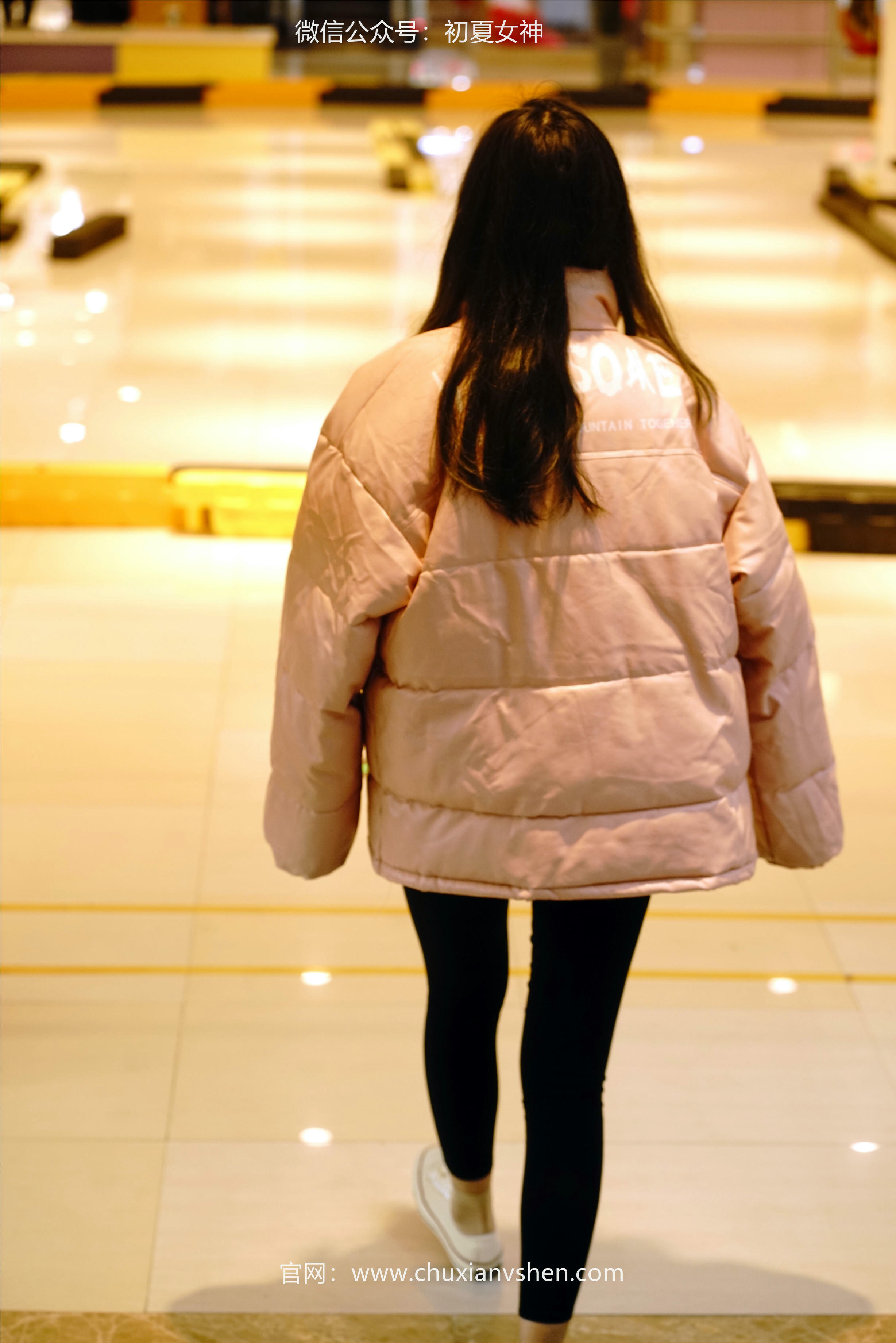 初夏女神 NO.072 依依 邻家女孩-商场篇[88P+1V／3.83GB]_第1集