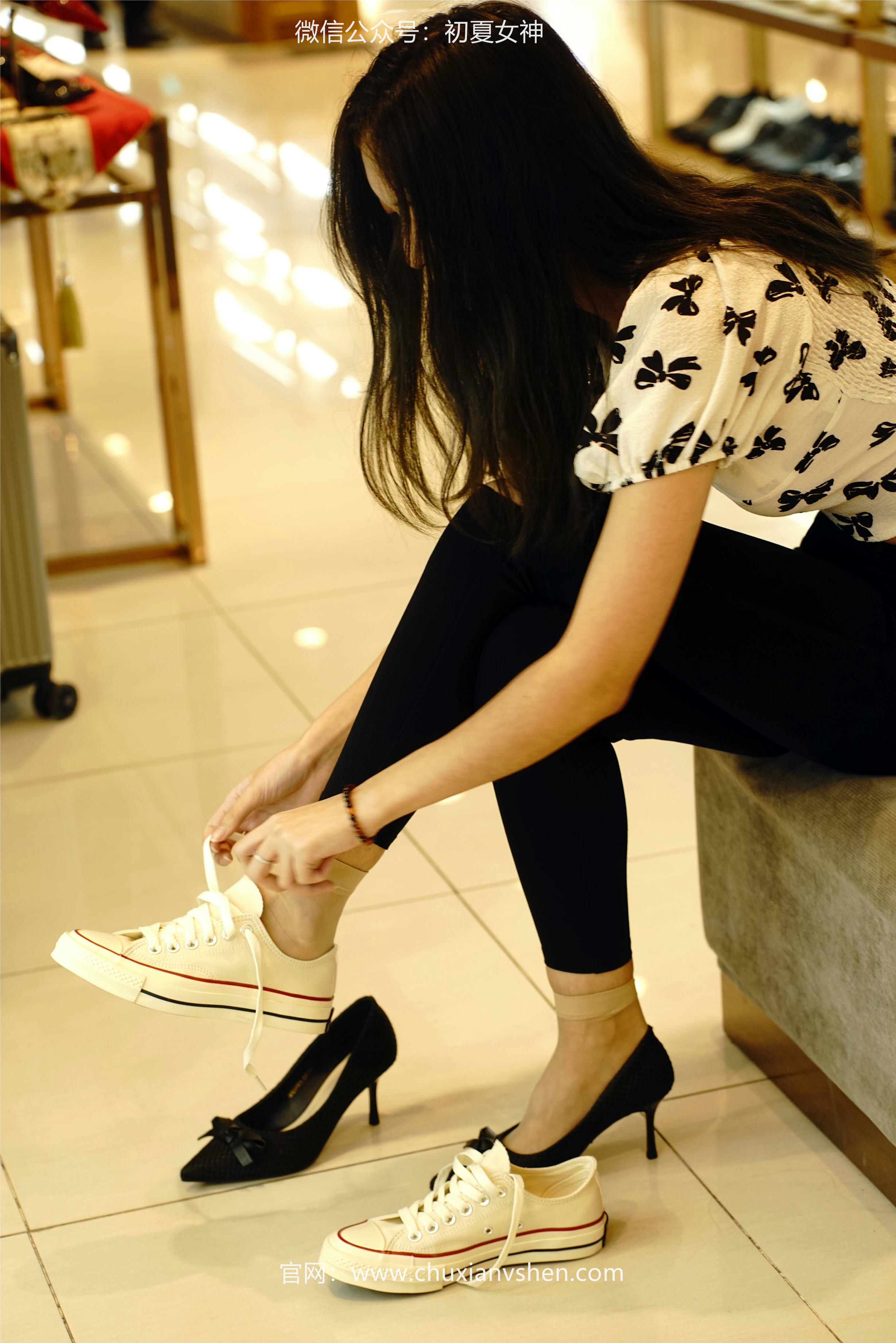 初夏女神 NO.072 依依 邻家女孩-商场篇[88P+1V／3.83GB]_第3集