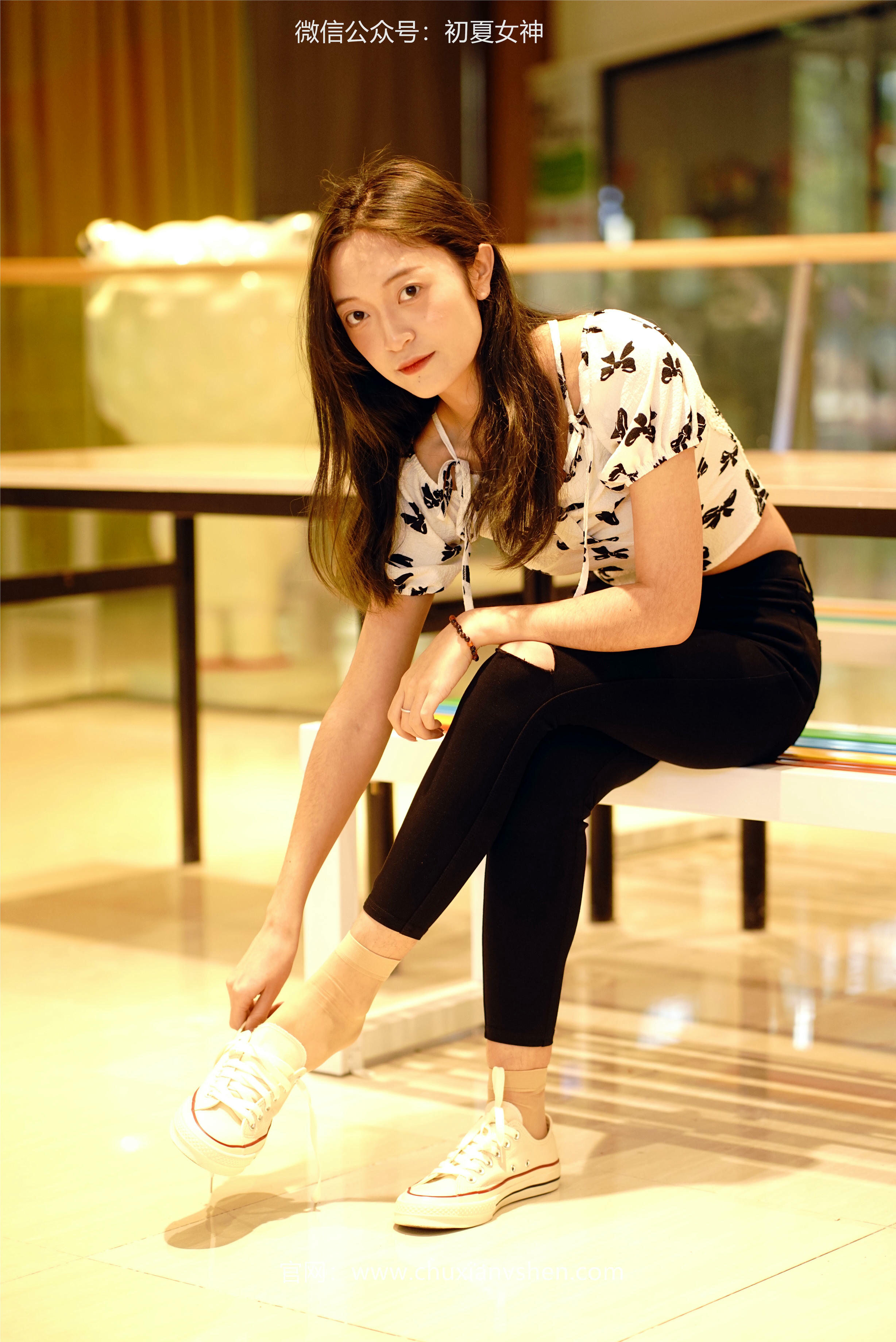 初夏女神 NO.072 依依 邻家女孩-商场篇[88P+1V／3.83GB]_第3集