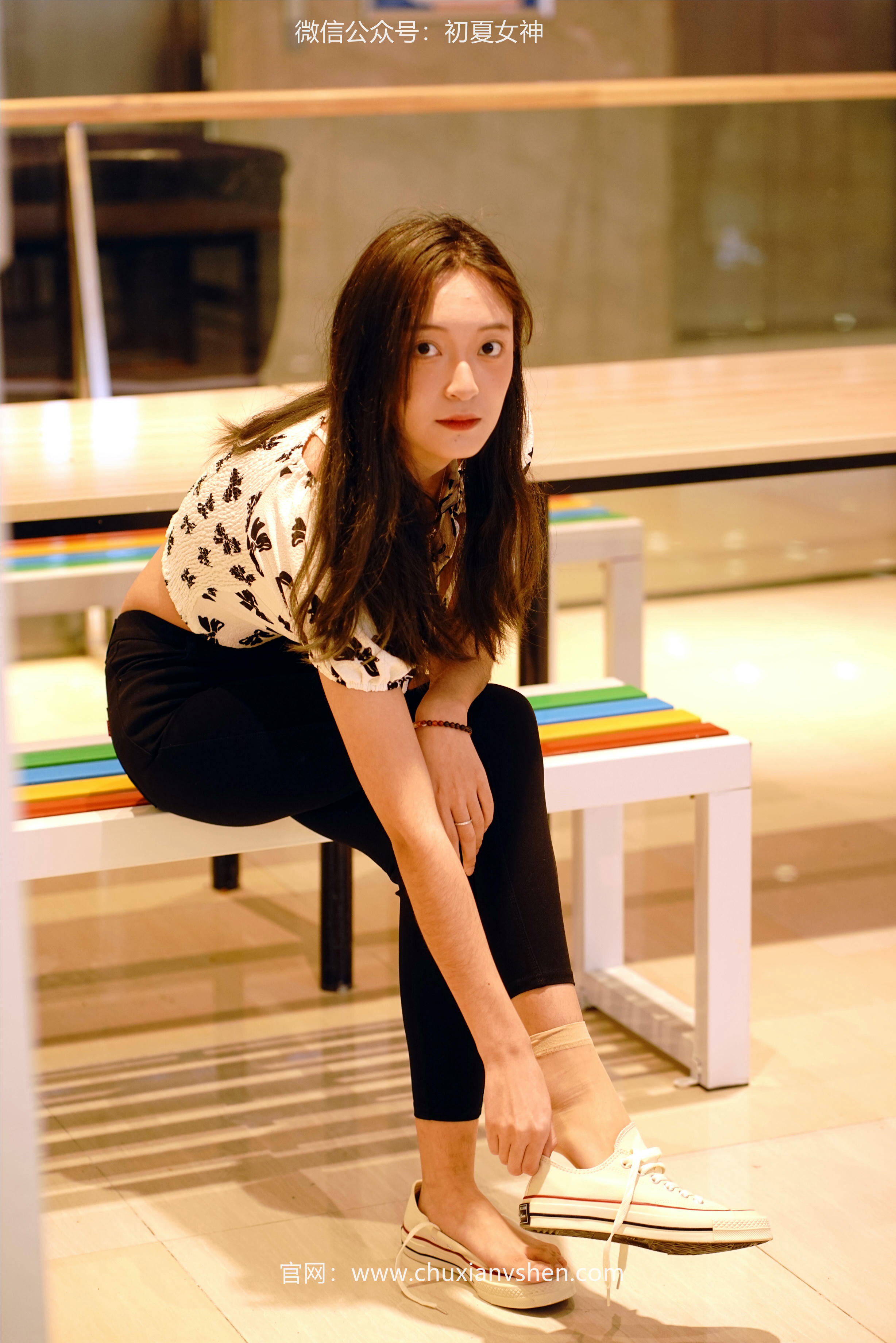 初夏女神 NO.072 依依 邻家女孩-商场篇[88P+1V／3.83GB]_第3集