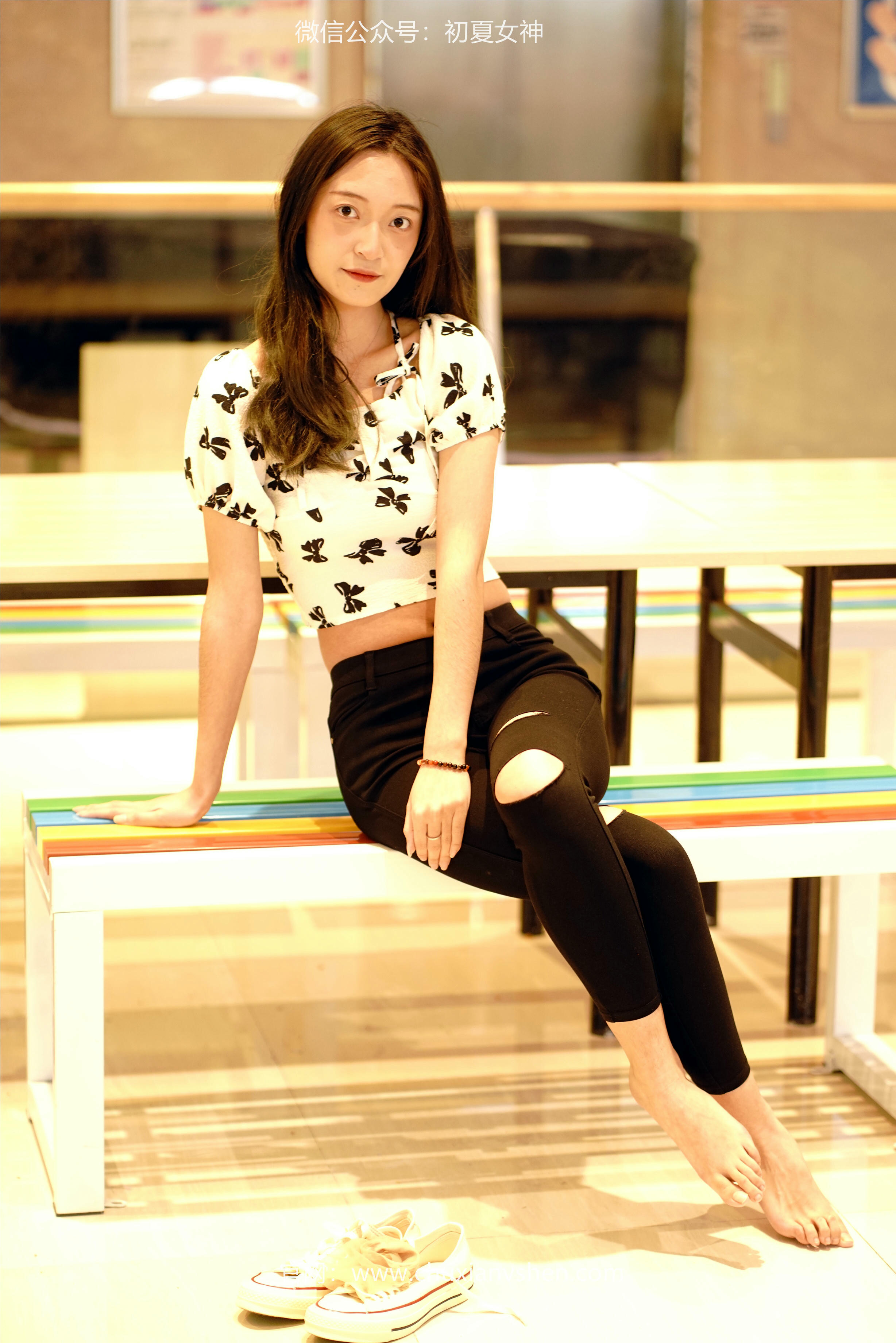 初夏女神 NO.072 依依 邻家女孩-商场篇[88P+1V／3.83GB]_第4集