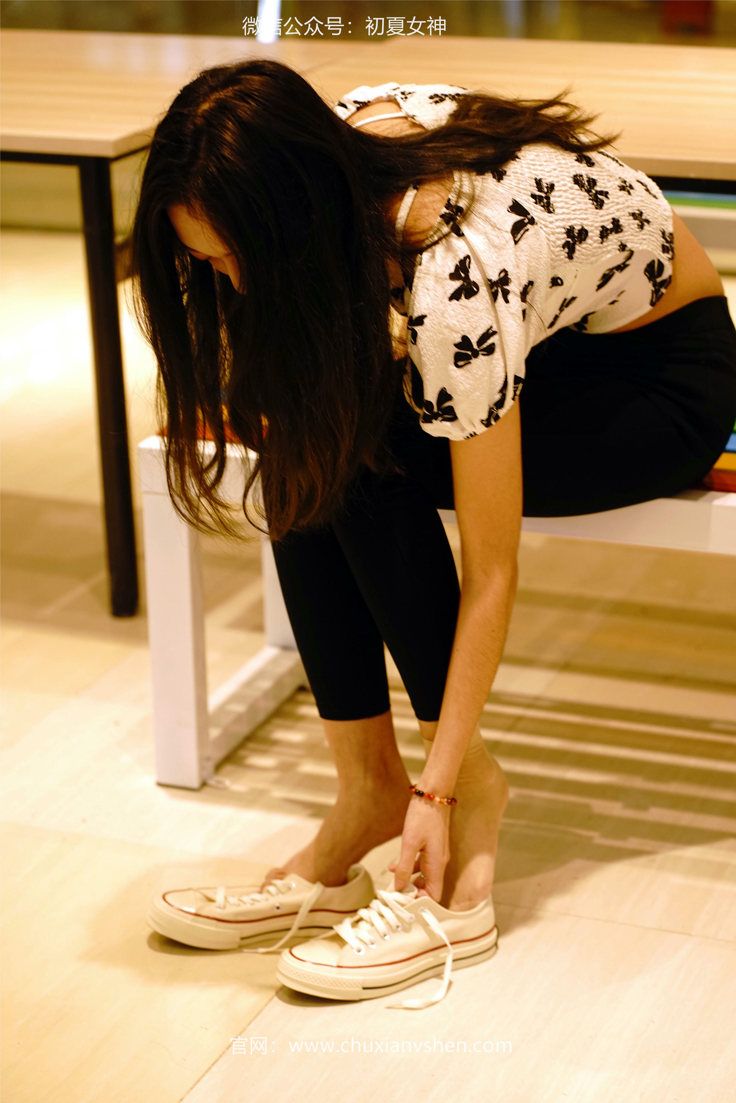 初夏女神 NO.072 依依 邻家女孩-商场篇[88P+1V／3.83GB]_第4集