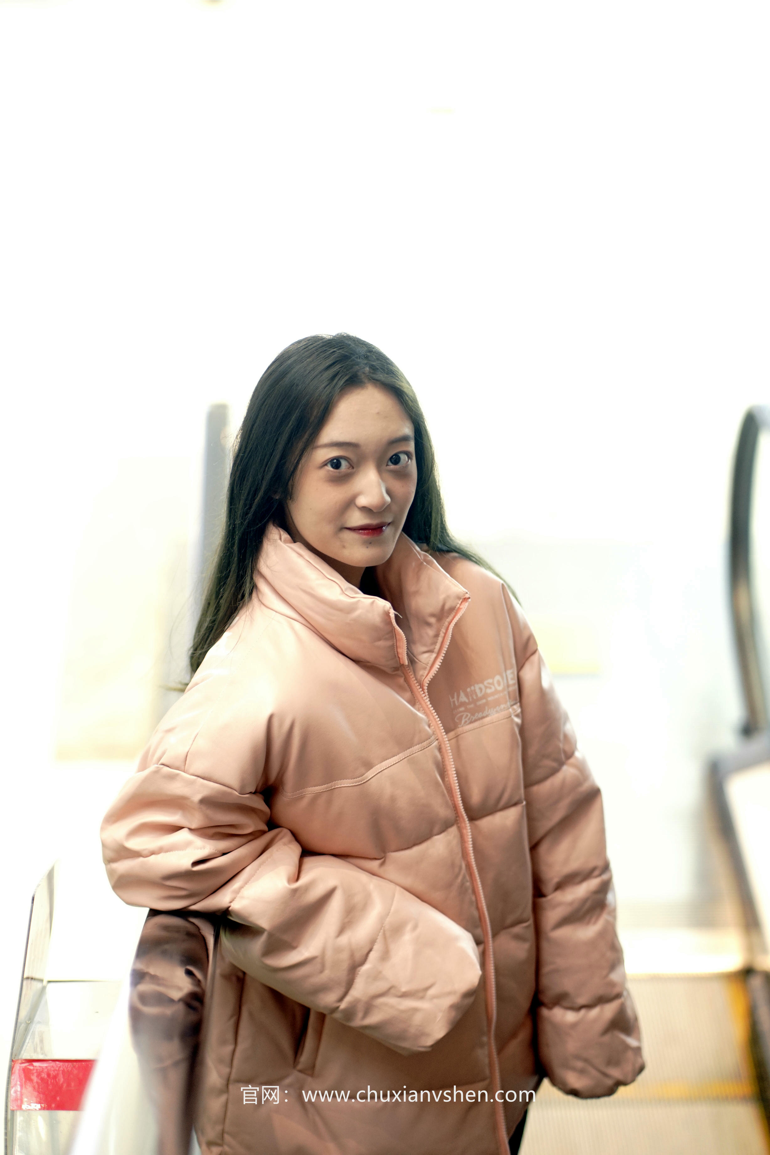 初夏女神 NO.072 依依 邻家女孩-商场篇[88P+1V／3.83GB]_第4集