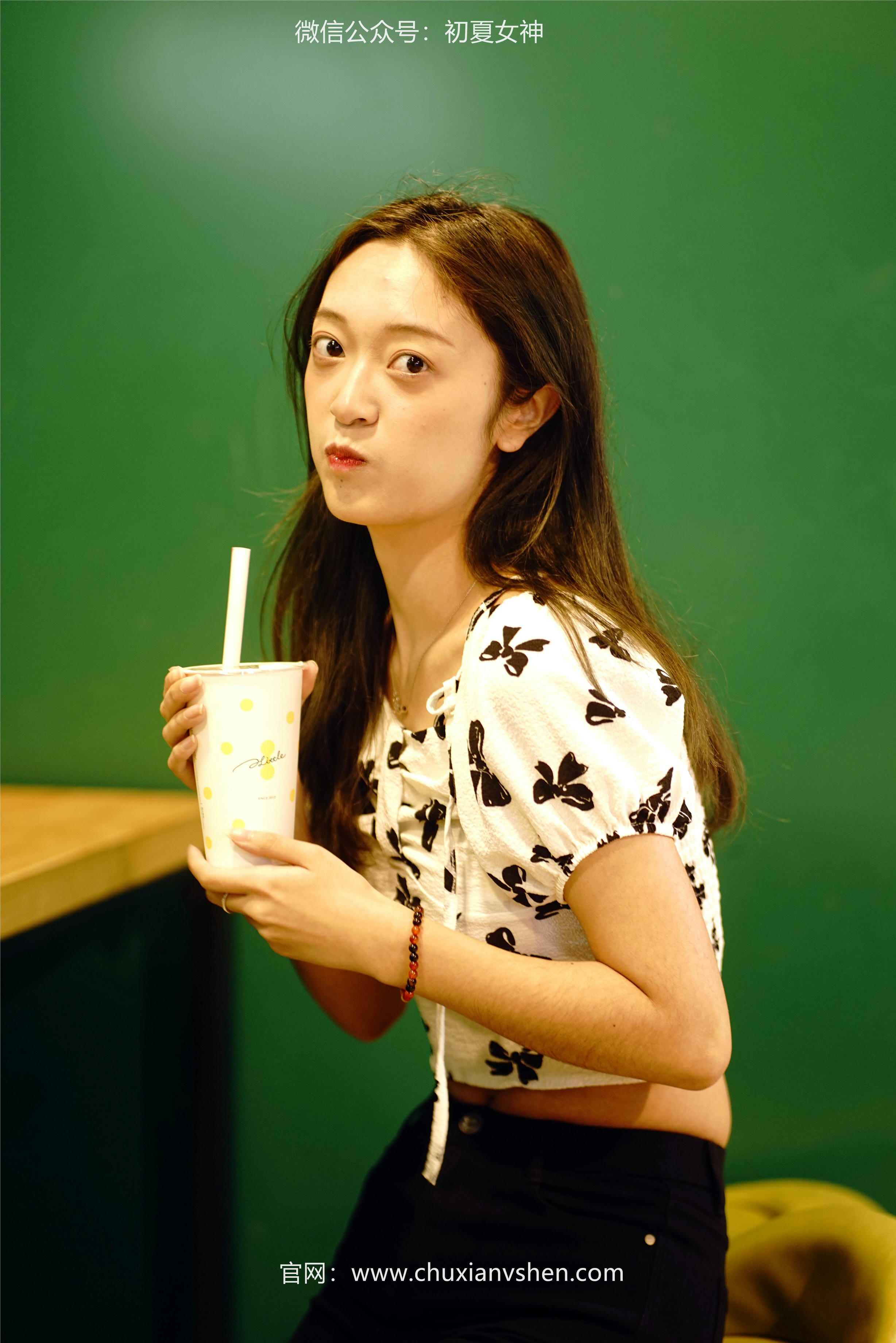 初夏女神 NO.072 依依 邻家女孩-商场篇[88P+1V／3.83GB]_第4集