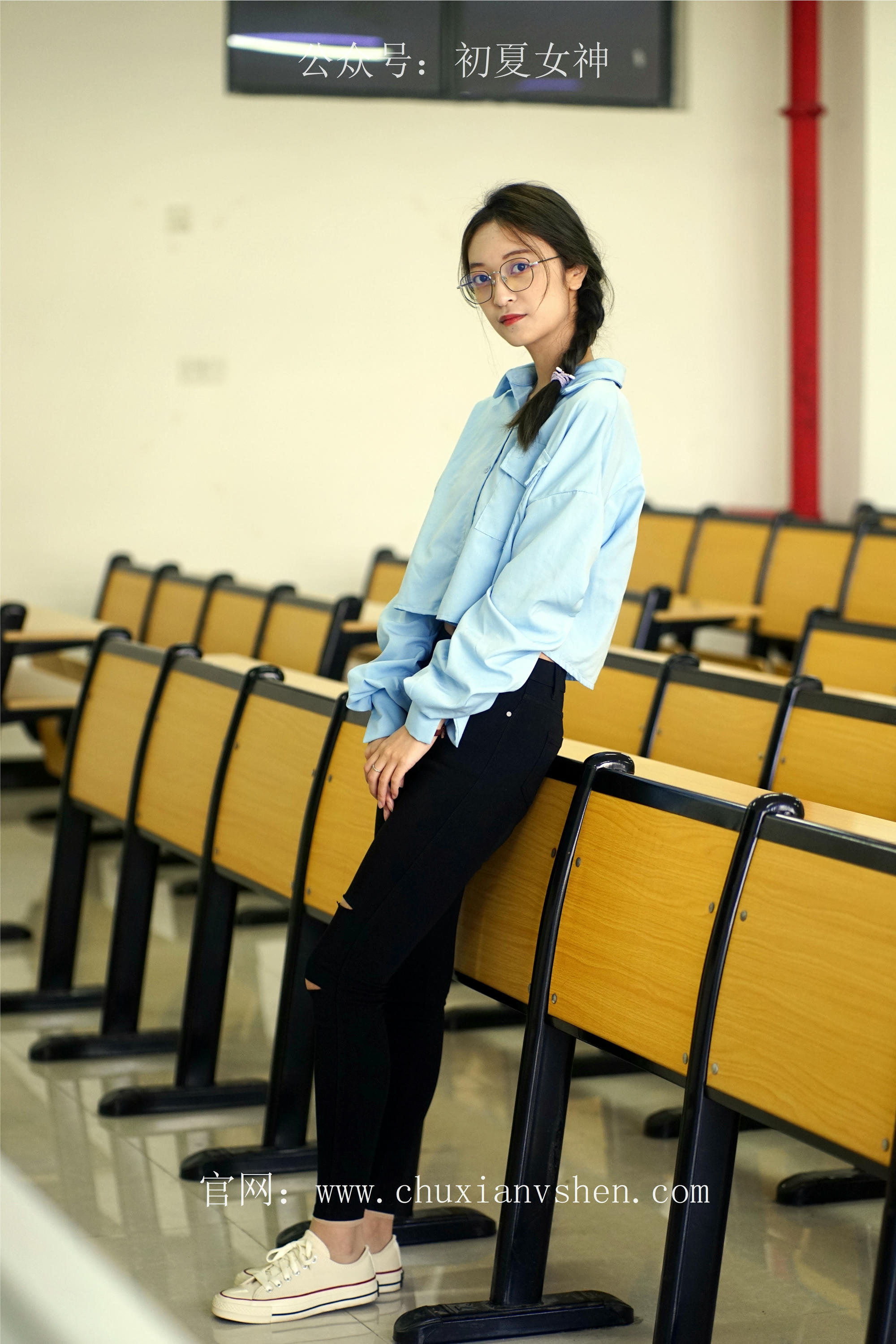 初夏女神 NO.073 依依 邻家女孩-学习篇[140P+1V／6.12GB]_第3集