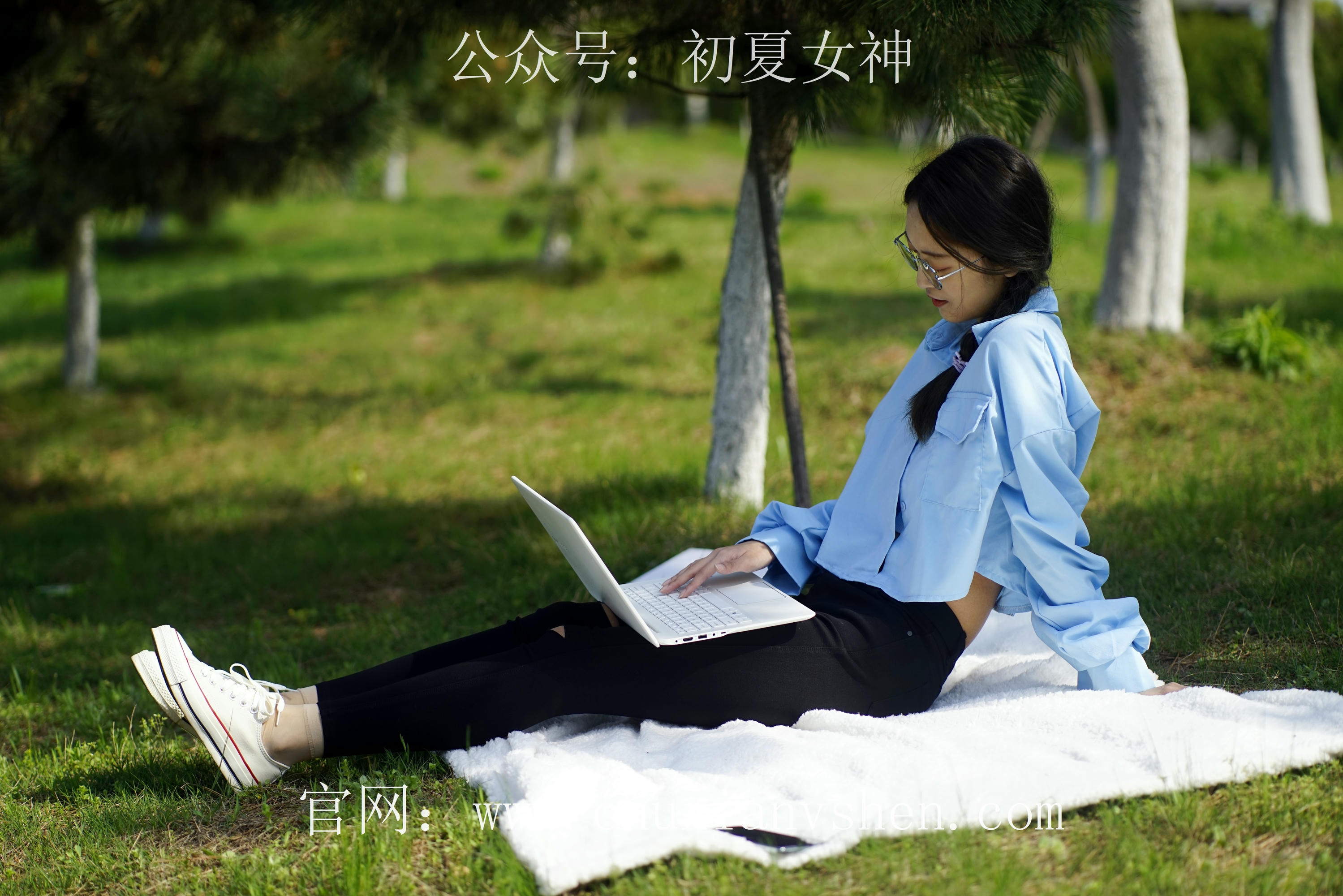 初夏女神 NO.073 依依 邻家女孩-学习篇[140P+1V／6.12GB]_第4集