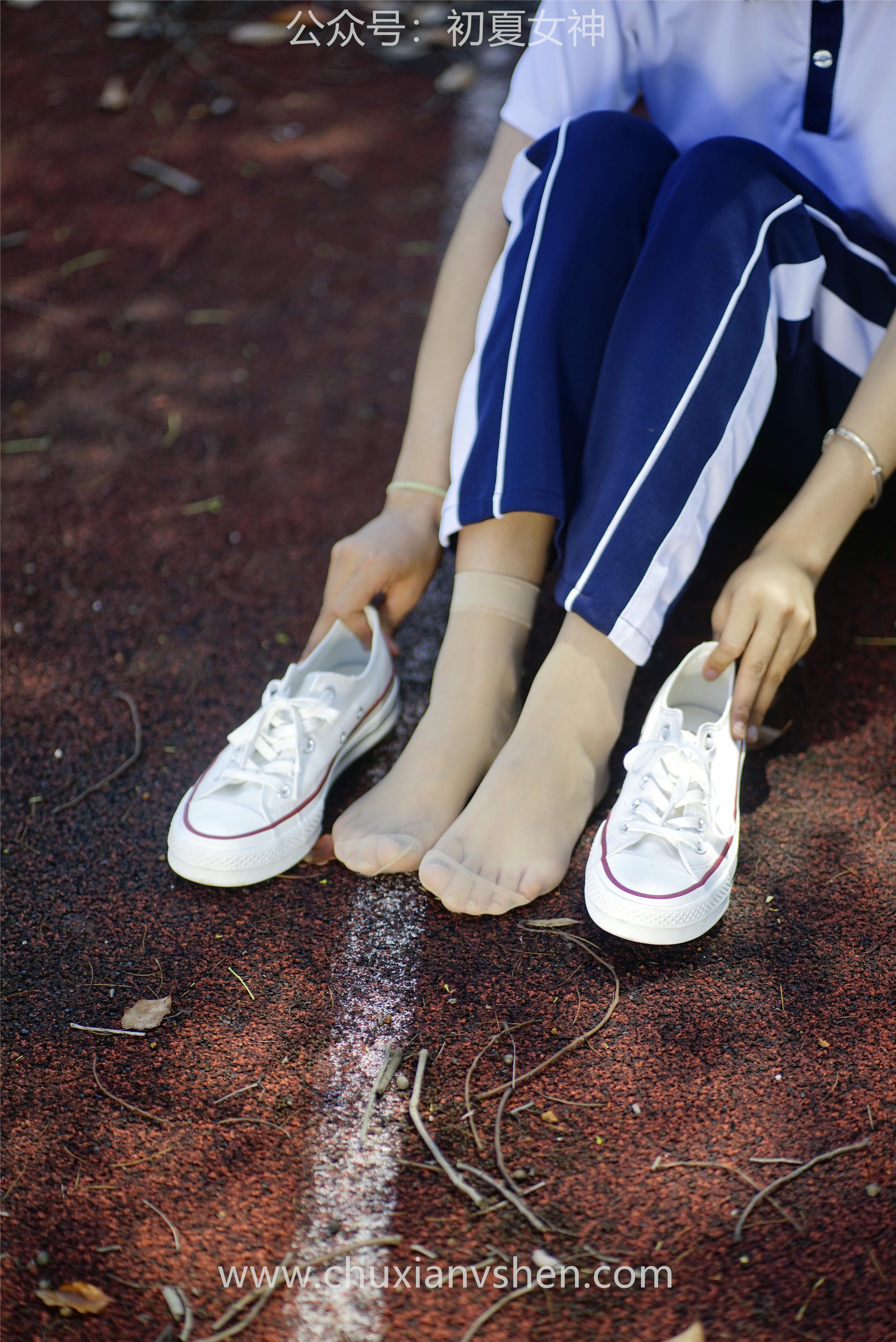 初夏女神 NO.074 点点 旧梦青春[172P+1V／6.61GB]_第7集