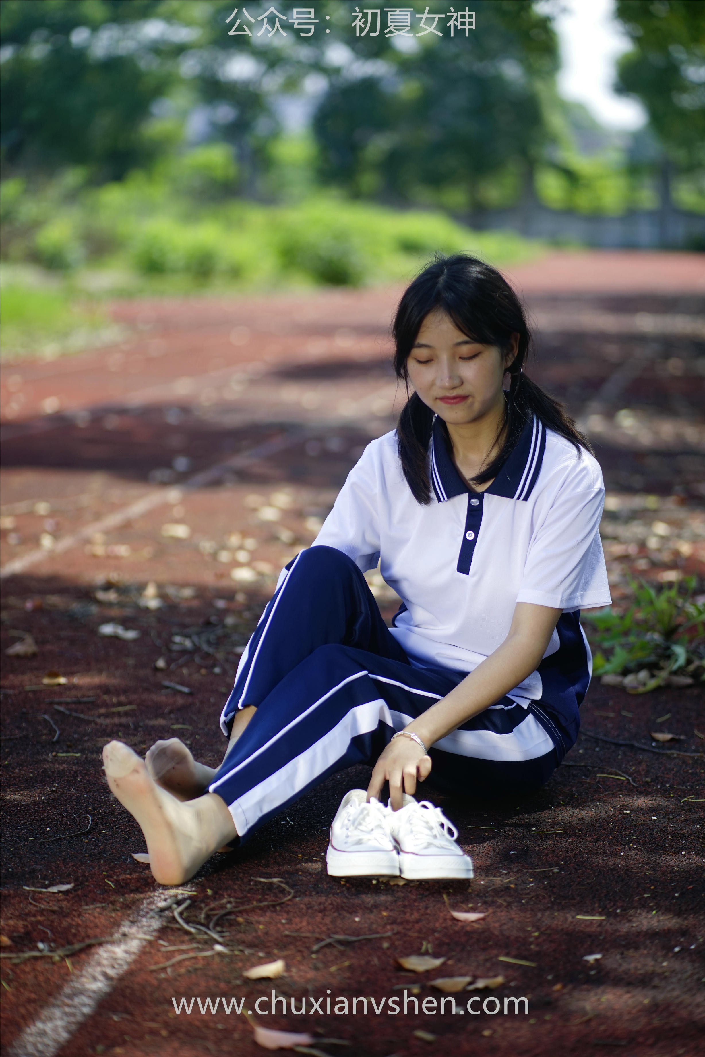 初夏女神 NO.074 点点 旧梦青春[172P+1V／6.61GB]_第8集