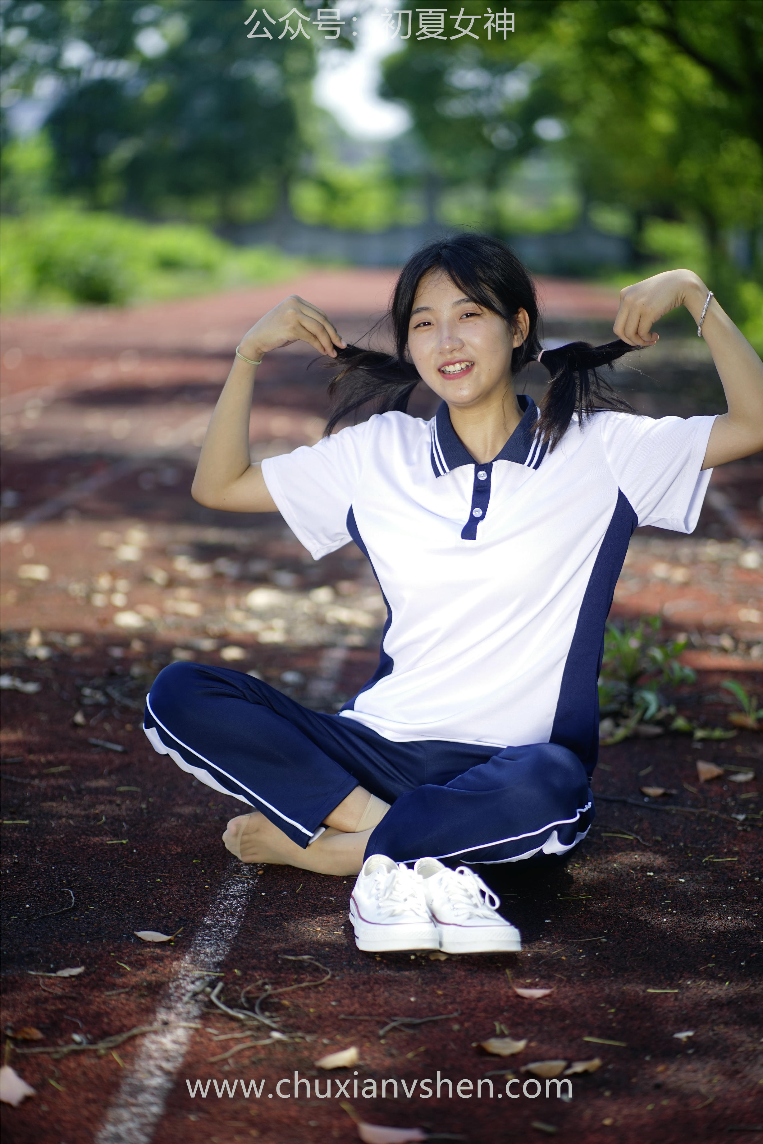 初夏女神 NO.074 点点 旧梦青春[172P+1V／6.61GB]_第8集