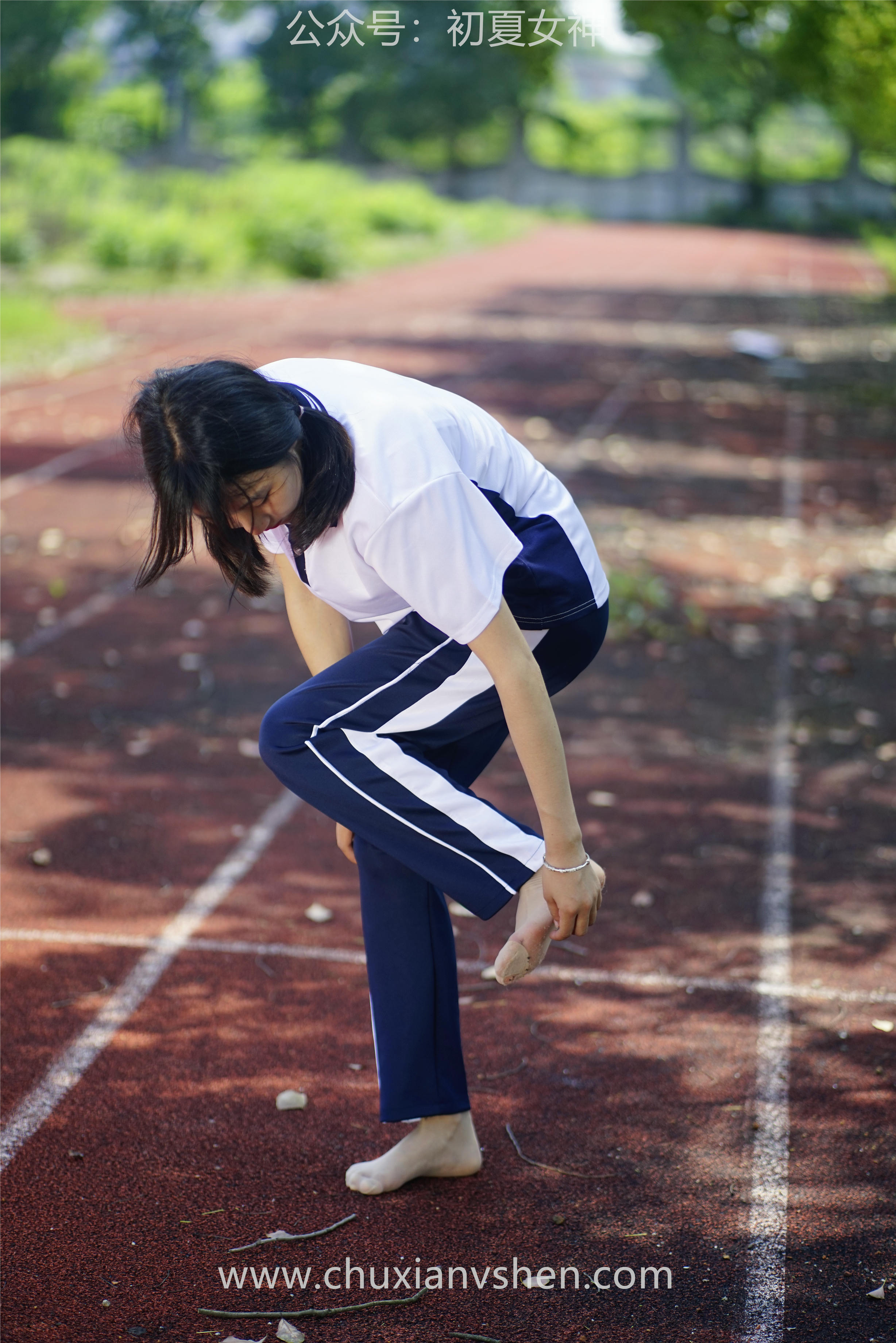 初夏女神 NO.074 点点 旧梦青春[172P+1V／6.61GB]_第8集