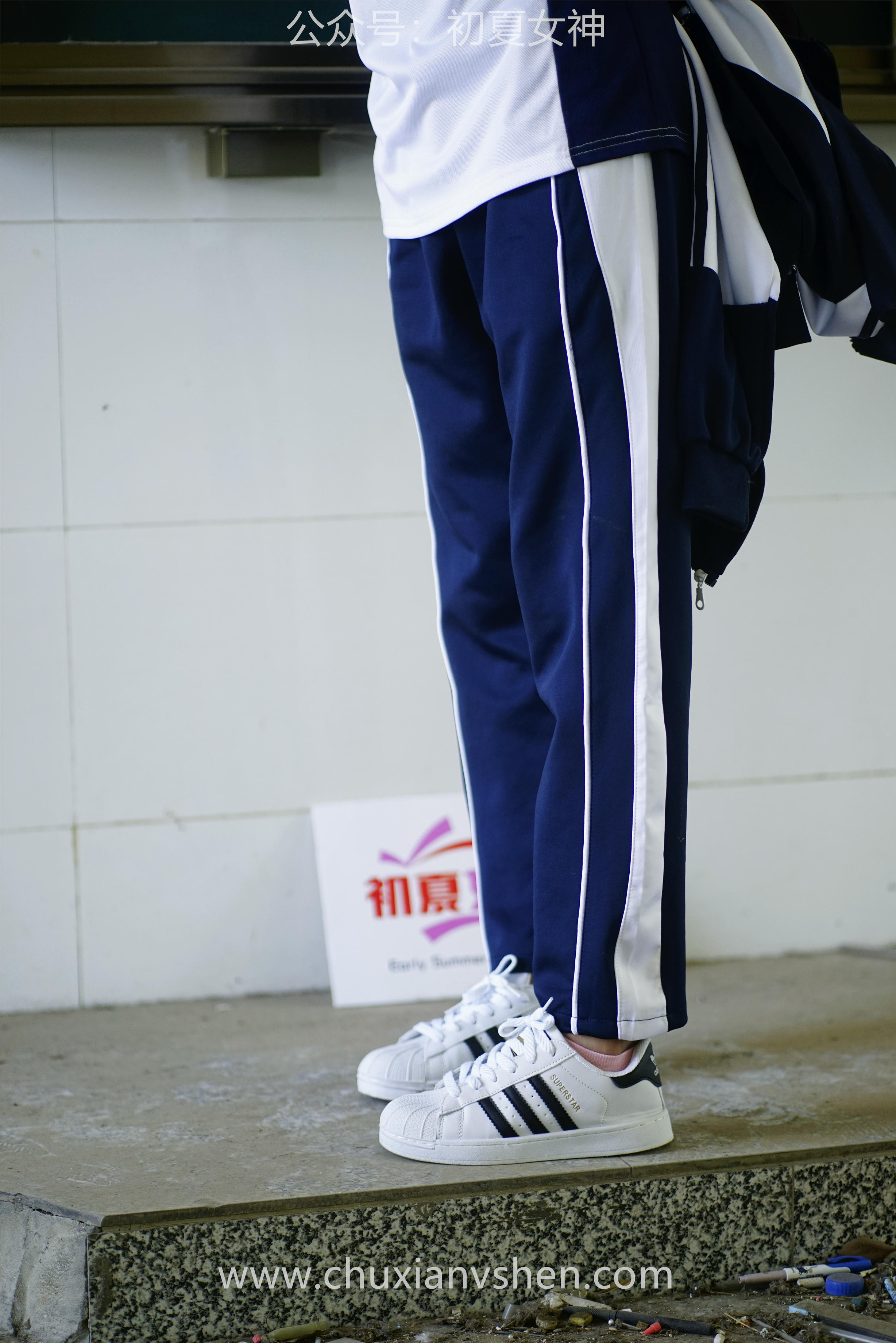 初夏女神 NO.074 点点 旧梦青春[172P+1V／6.61GB]_第2集