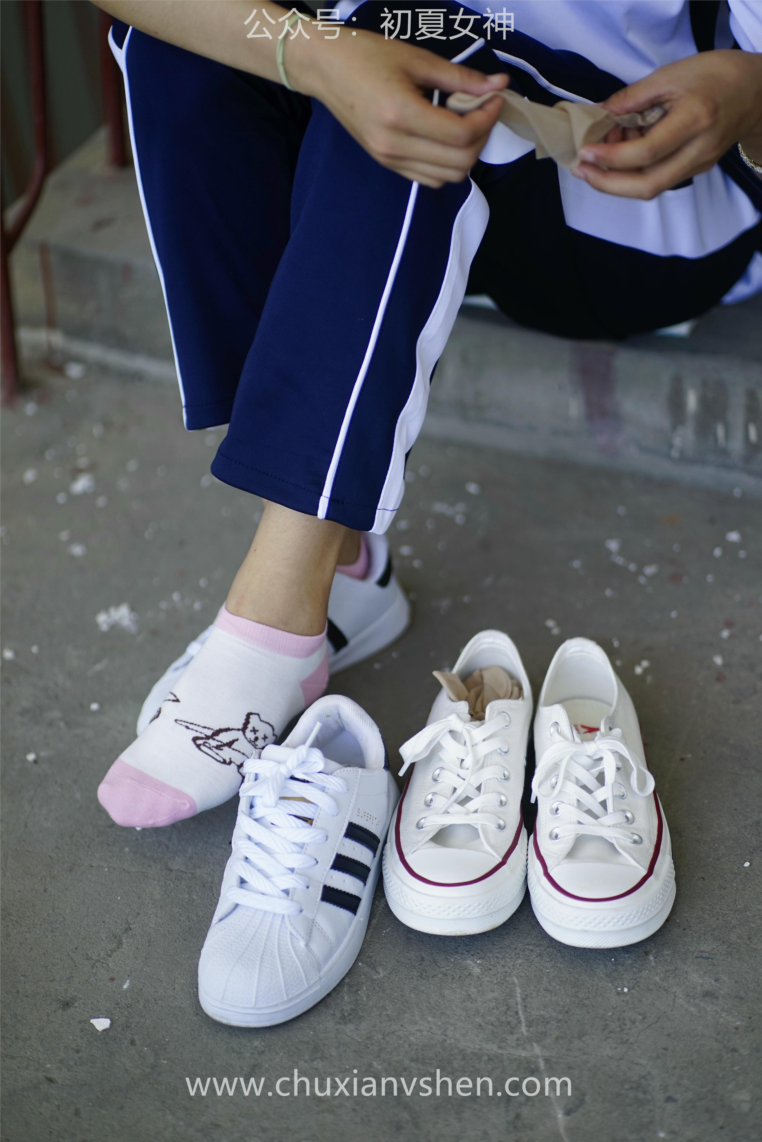 初夏女神 NO.074 点点 旧梦青春[172P+1V／6.61GB]_第2集