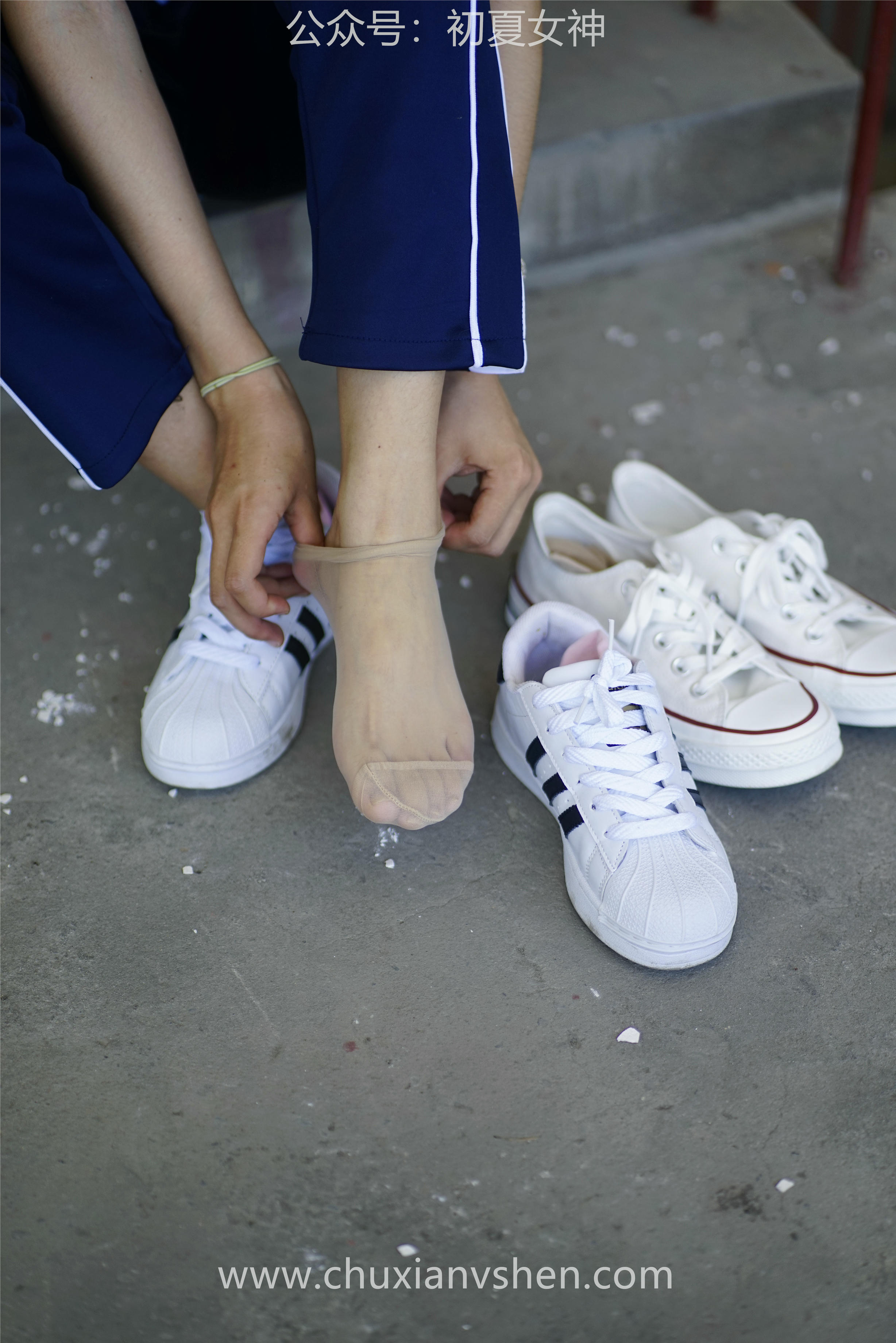 初夏女神 NO.074 点点 旧梦青春[172P+1V／6.61GB]_第3集