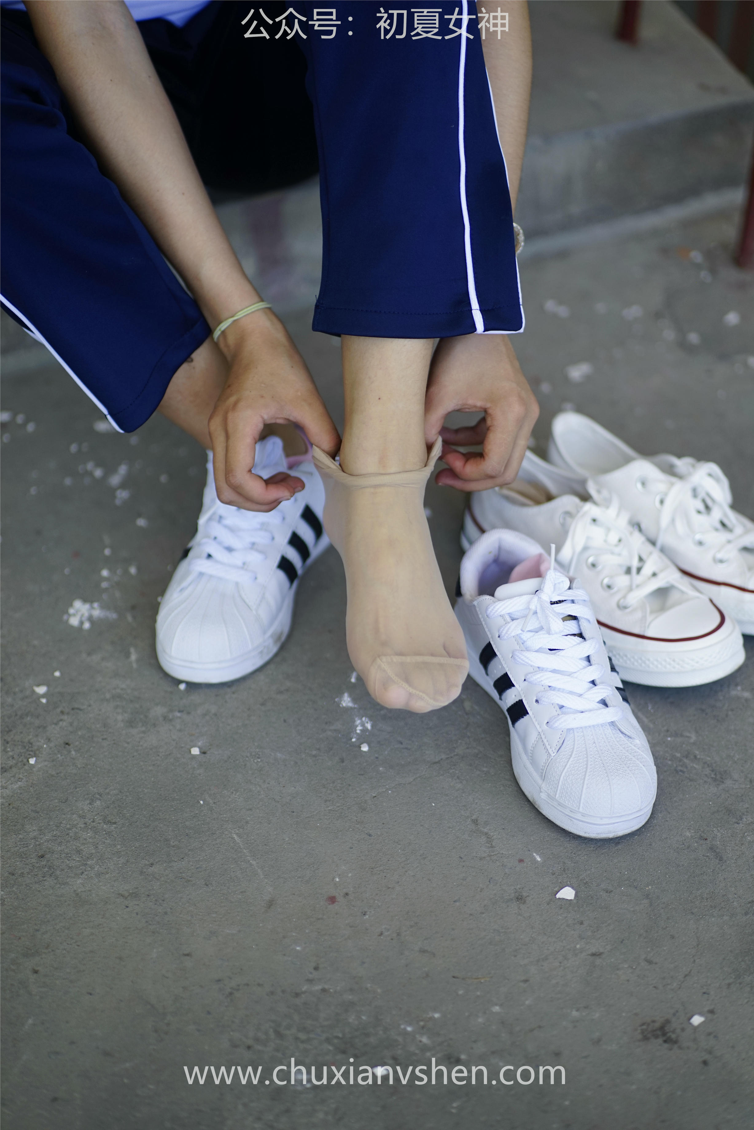 初夏女神 NO.074 点点 旧梦青春[172P+1V／6.61GB]_第3集