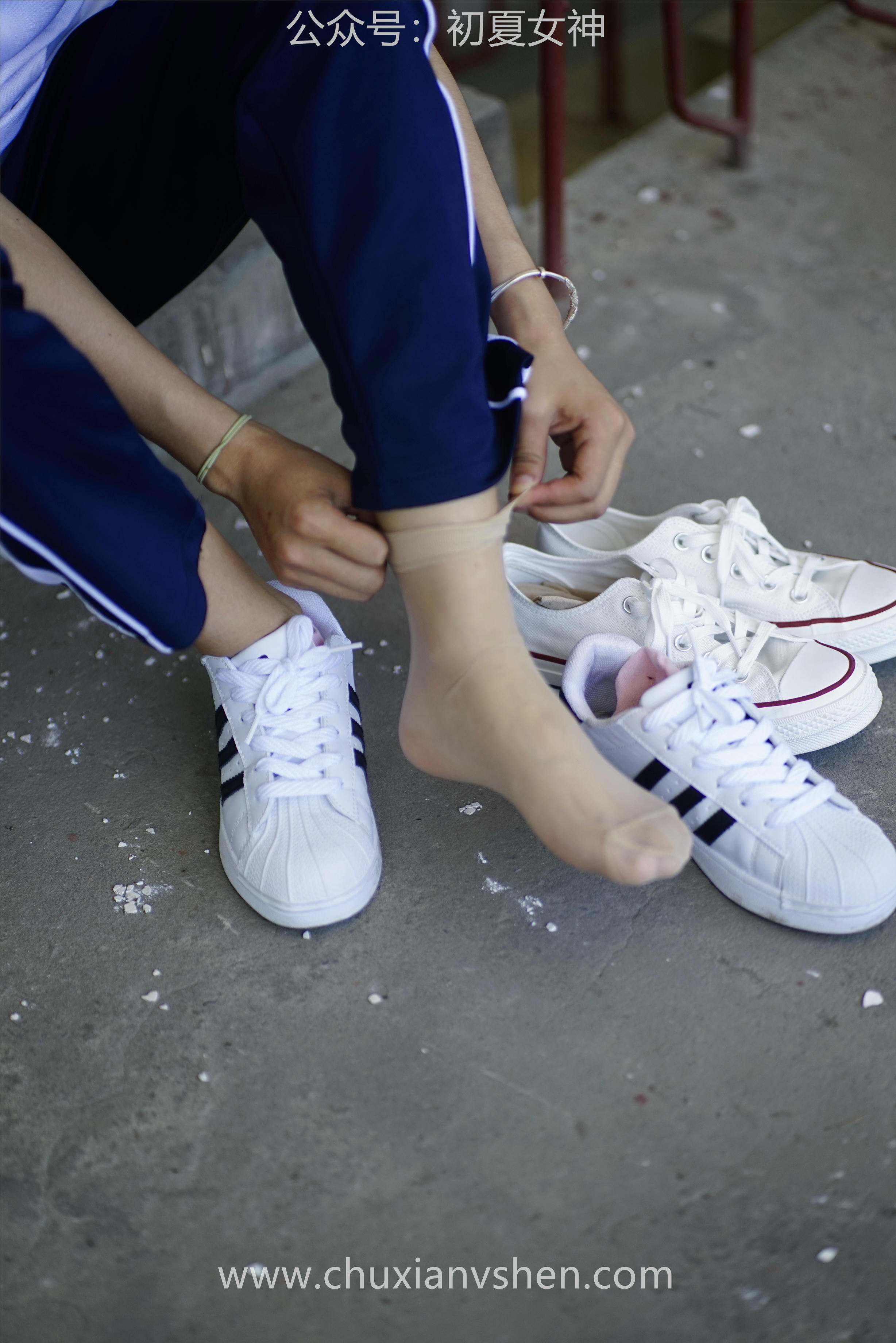 初夏女神 NO.074 点点 旧梦青春[172P+1V／6.61GB]_第3集