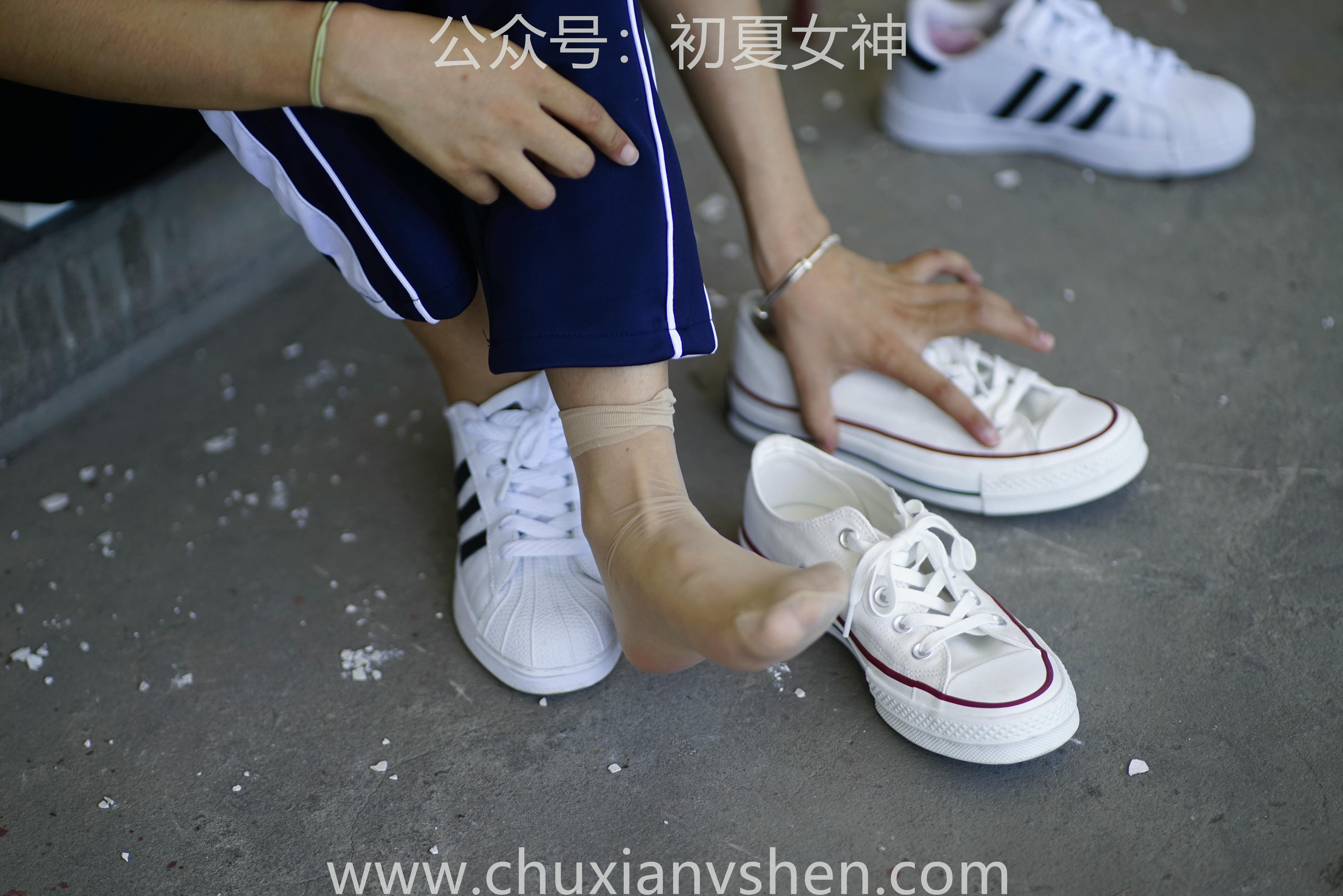 初夏女神 NO.074 点点 旧梦青春[172P+1V／6.61GB]_第3集