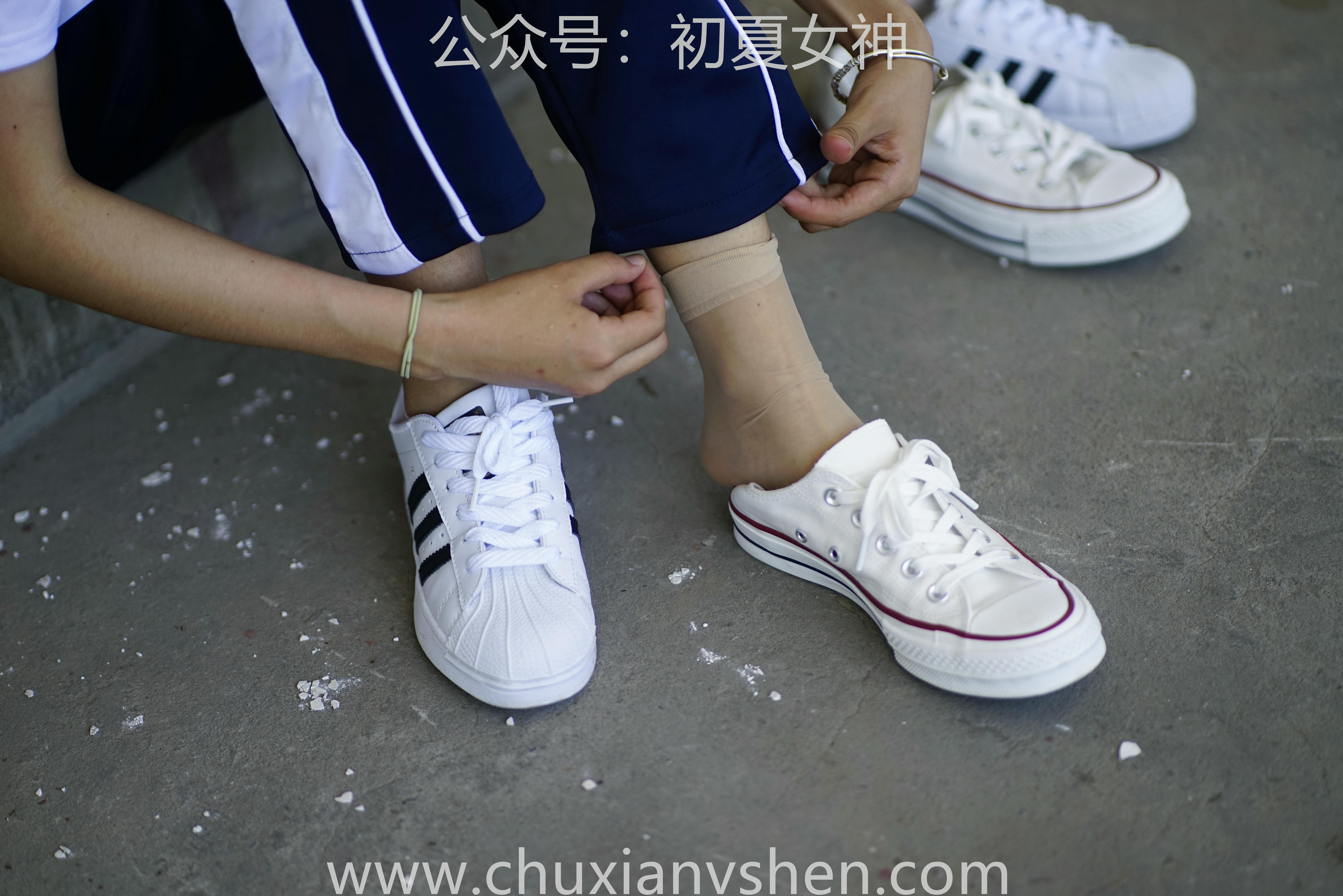 初夏女神 NO.074 点点 旧梦青春[172P+1V／6.61GB]_第3集