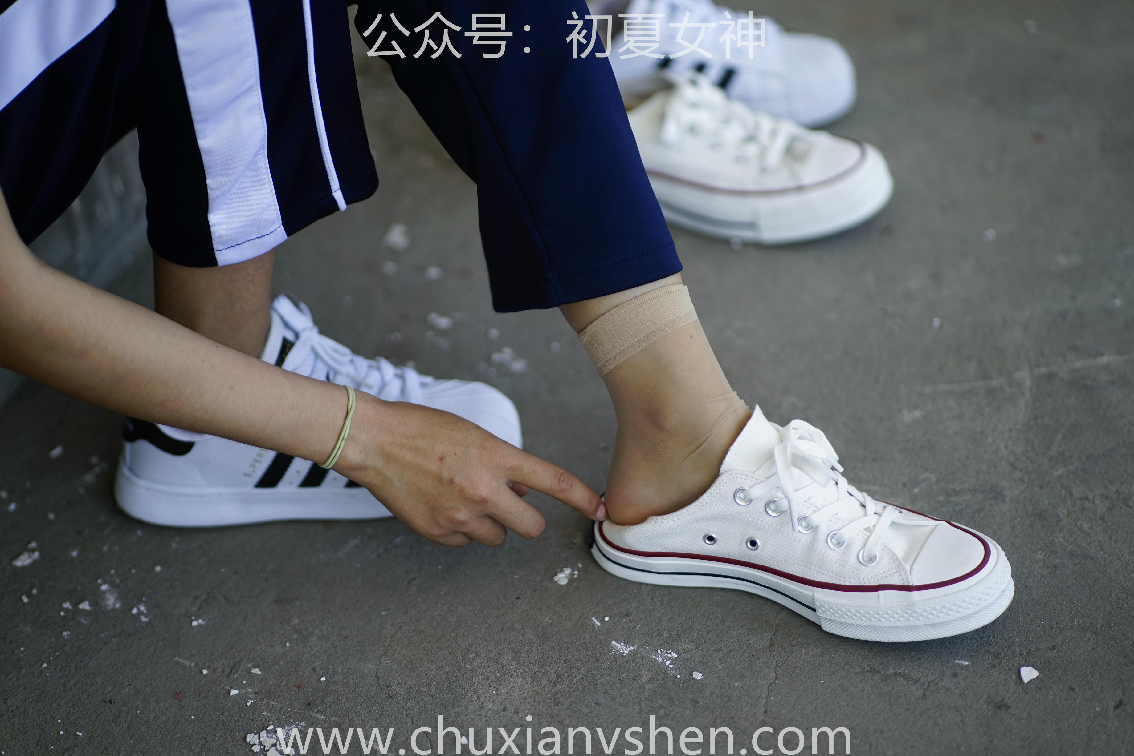 初夏女神 NO.074 点点 旧梦青春[172P+1V／6.61GB]_第3集