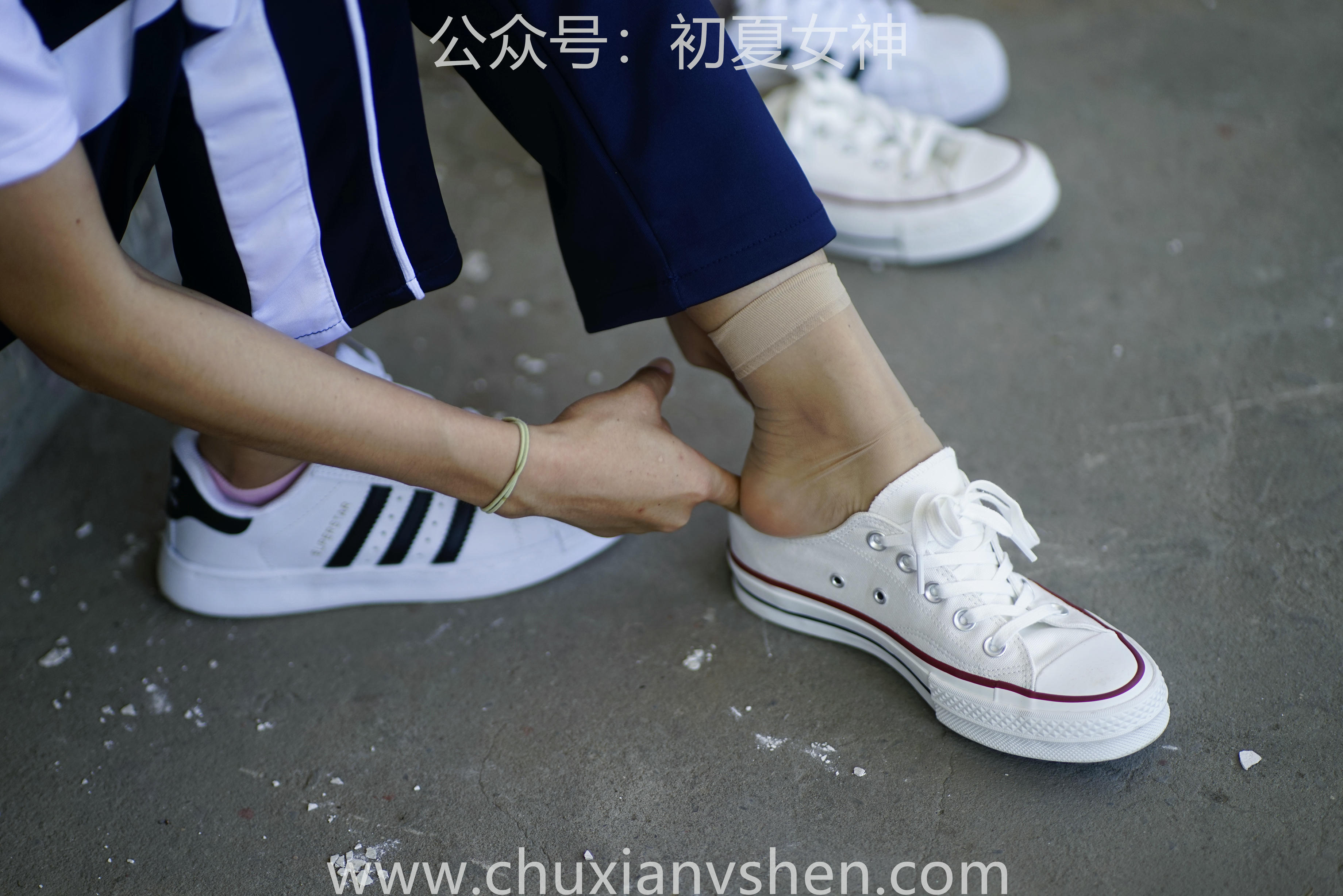 初夏女神 NO.074 点点 旧梦青春[172P+1V／6.61GB]_第3集