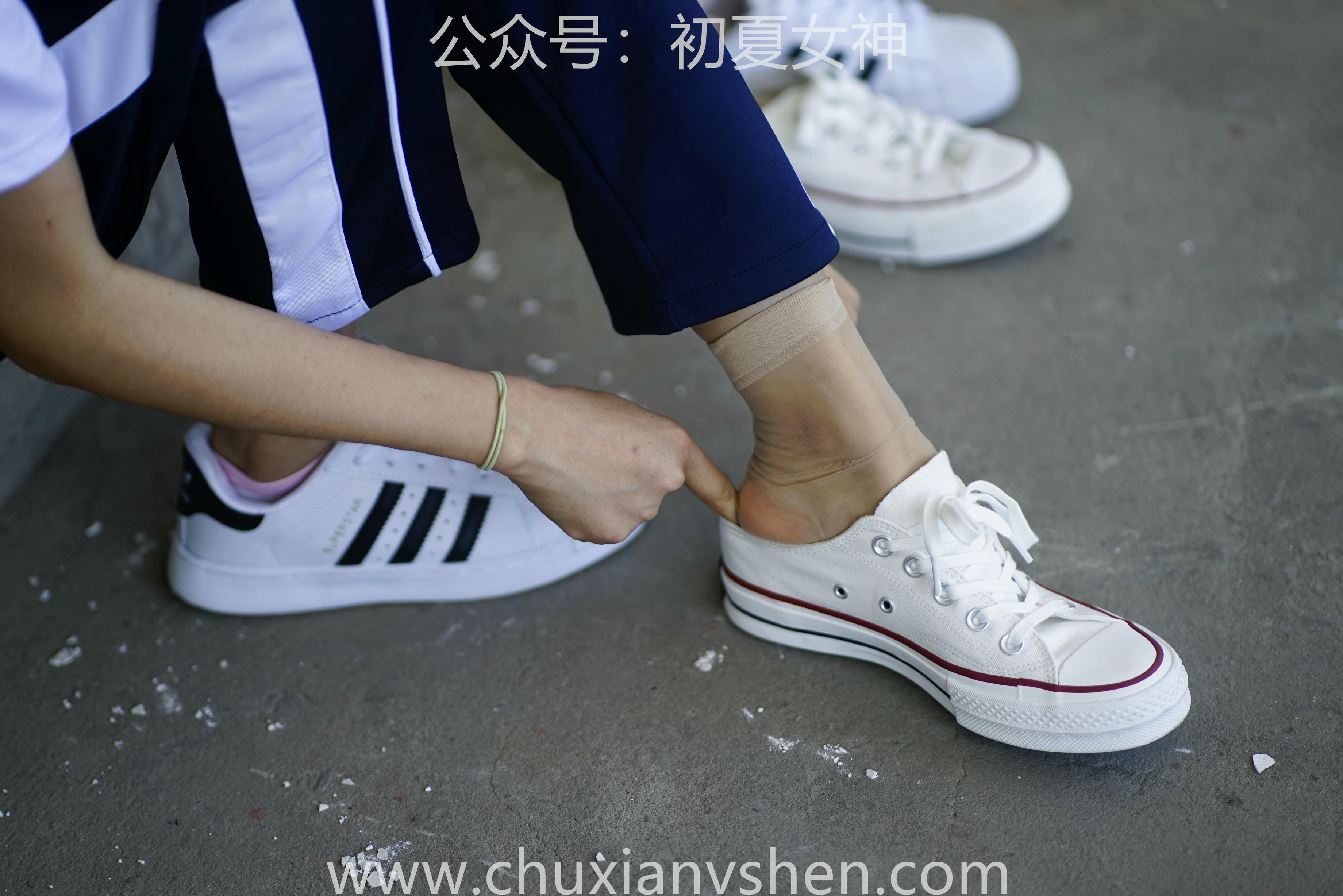 初夏女神 NO.074 点点 旧梦青春[172P+1V／6.61GB]_第3集