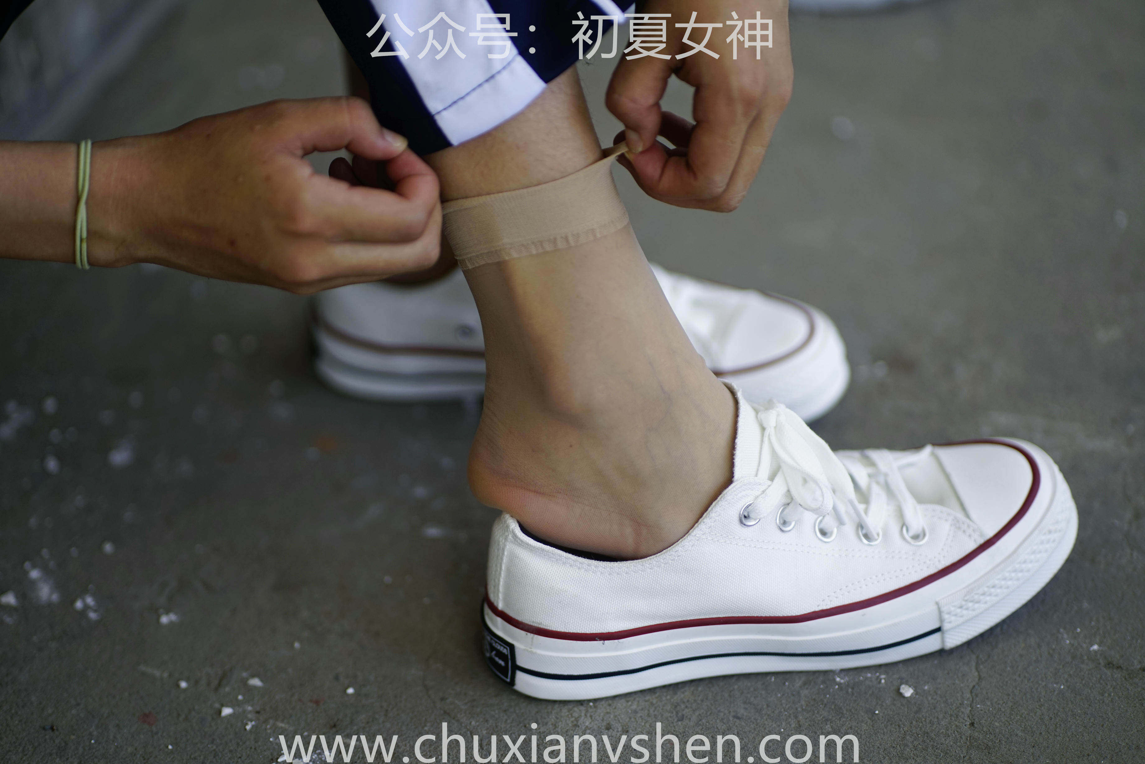 初夏女神 NO.074 点点 旧梦青春[172P+1V／6.61GB]_第3集