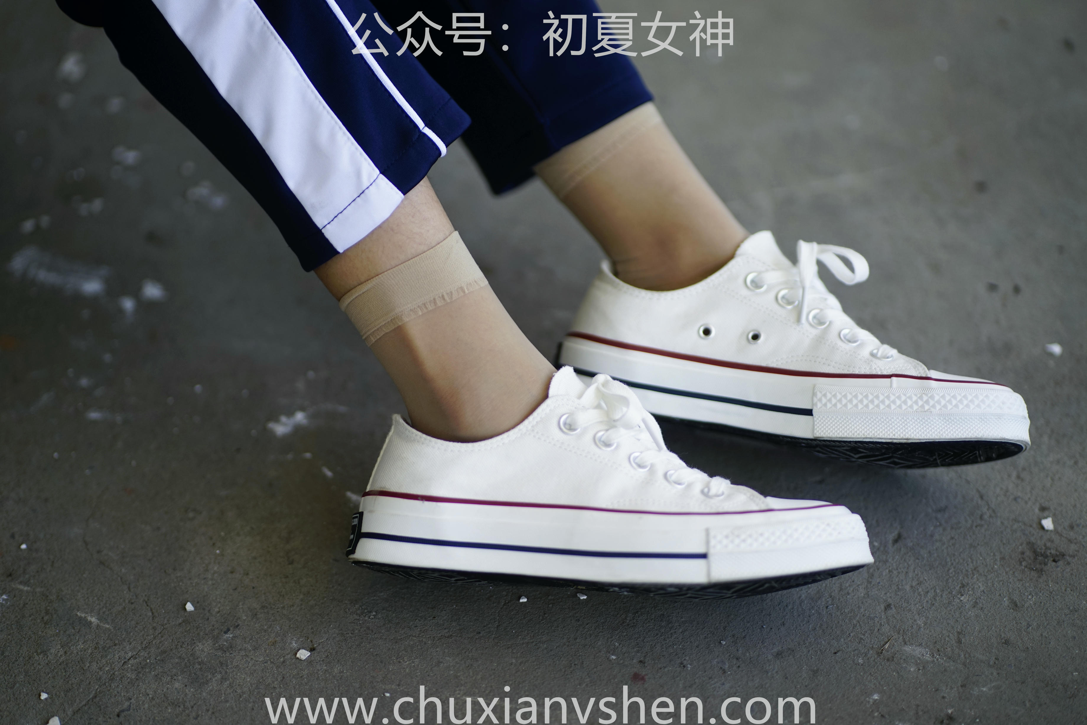 初夏女神 NO.074 点点 旧梦青春[172P+1V／6.61GB]_第4集