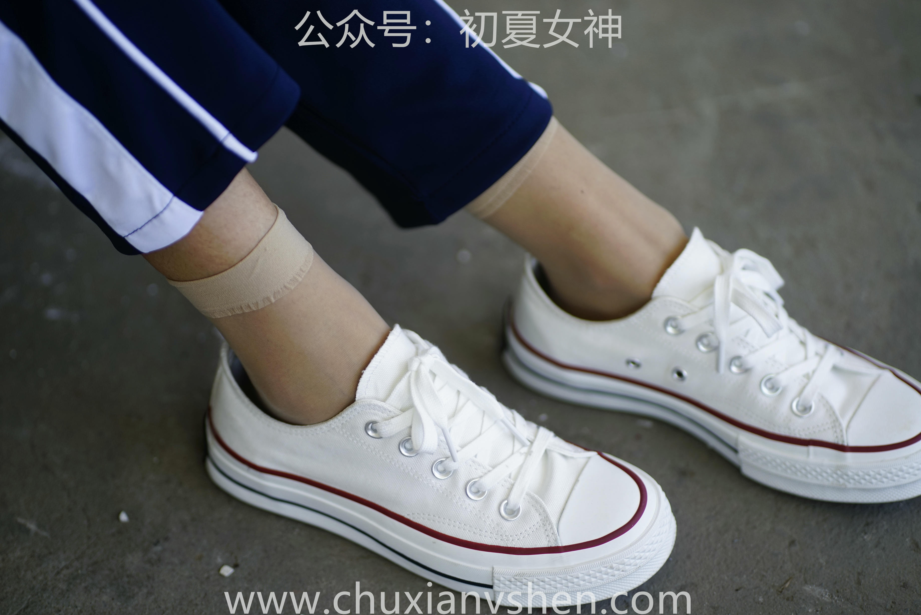 初夏女神 NO.074 点点 旧梦青春[172P+1V／6.61GB]_第4集