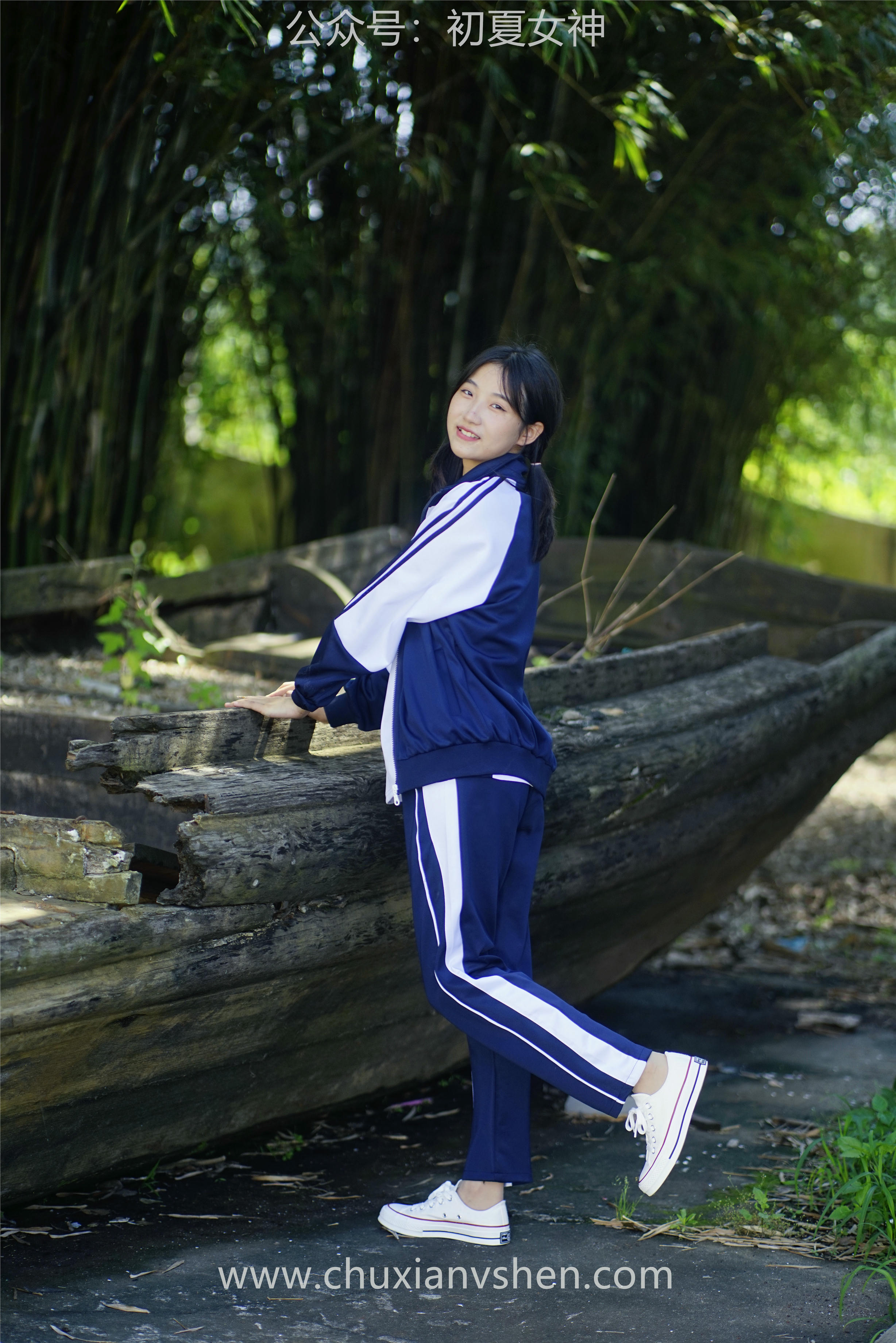 初夏女神 NO.074 点点 旧梦青春[172P+1V／6.61GB]_第4集