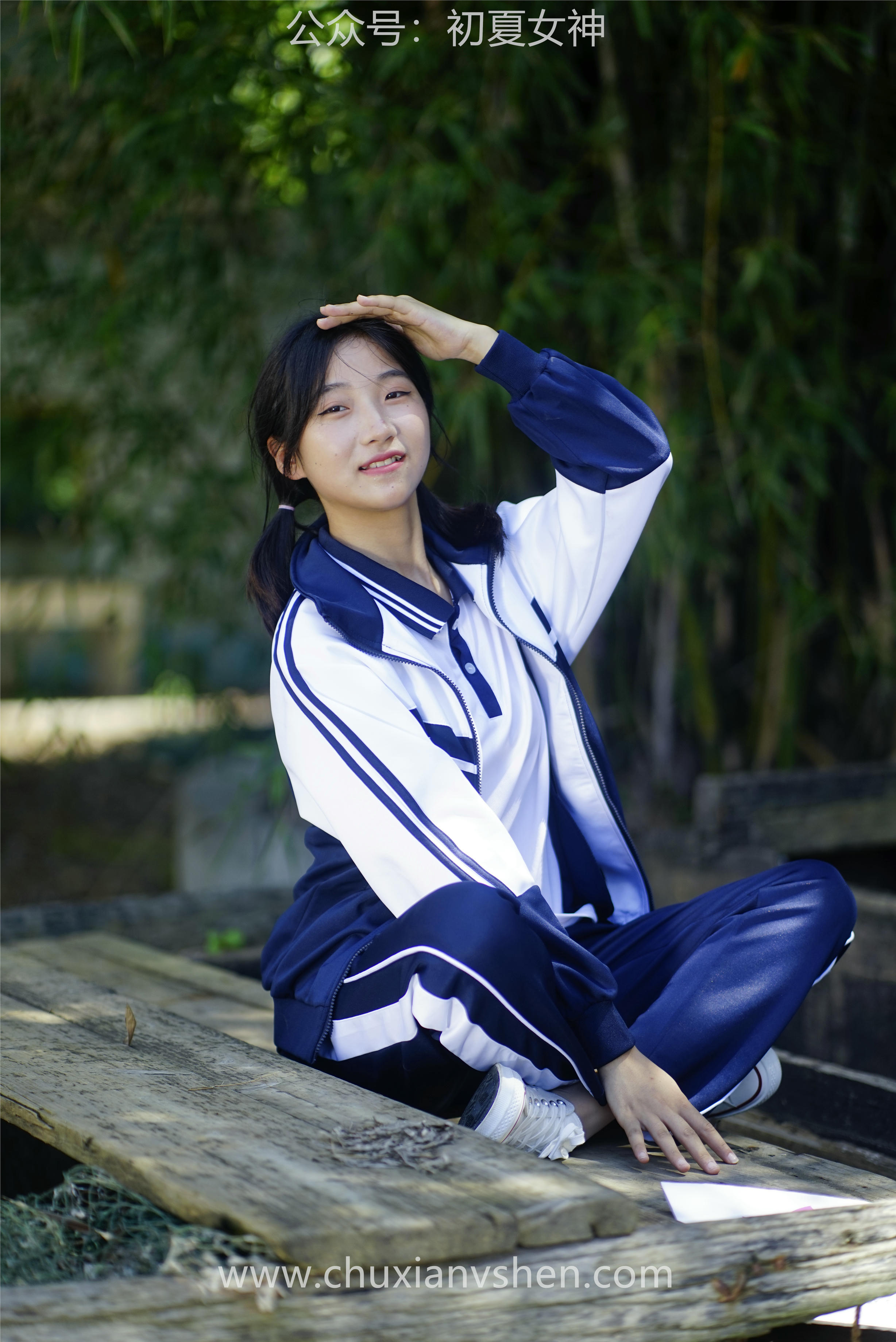 初夏女神 NO.074 点点 旧梦青春[172P+1V／6.61GB]_第4集