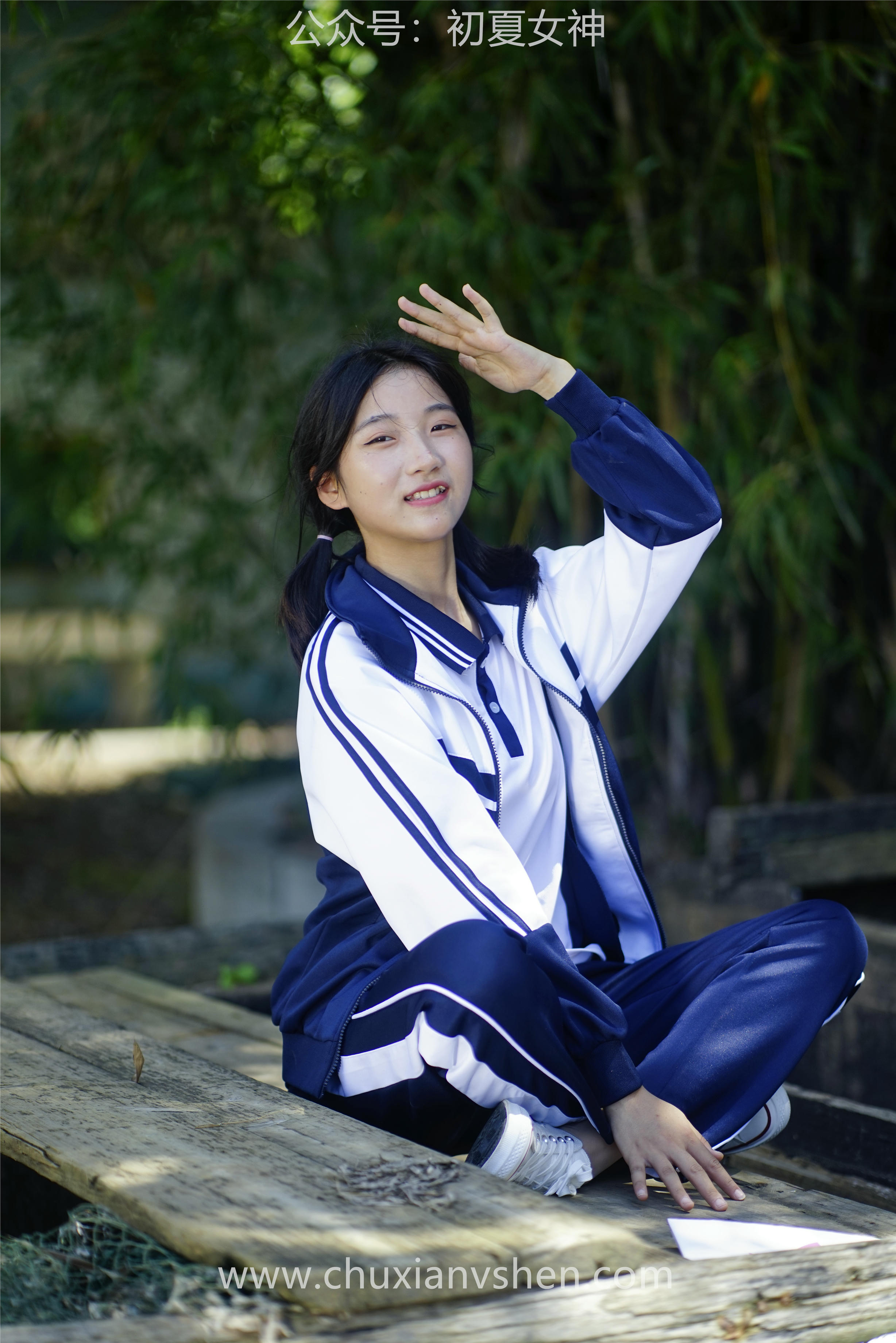 初夏女神 NO.074 点点 旧梦青春[172P+1V／6.61GB]_第4集