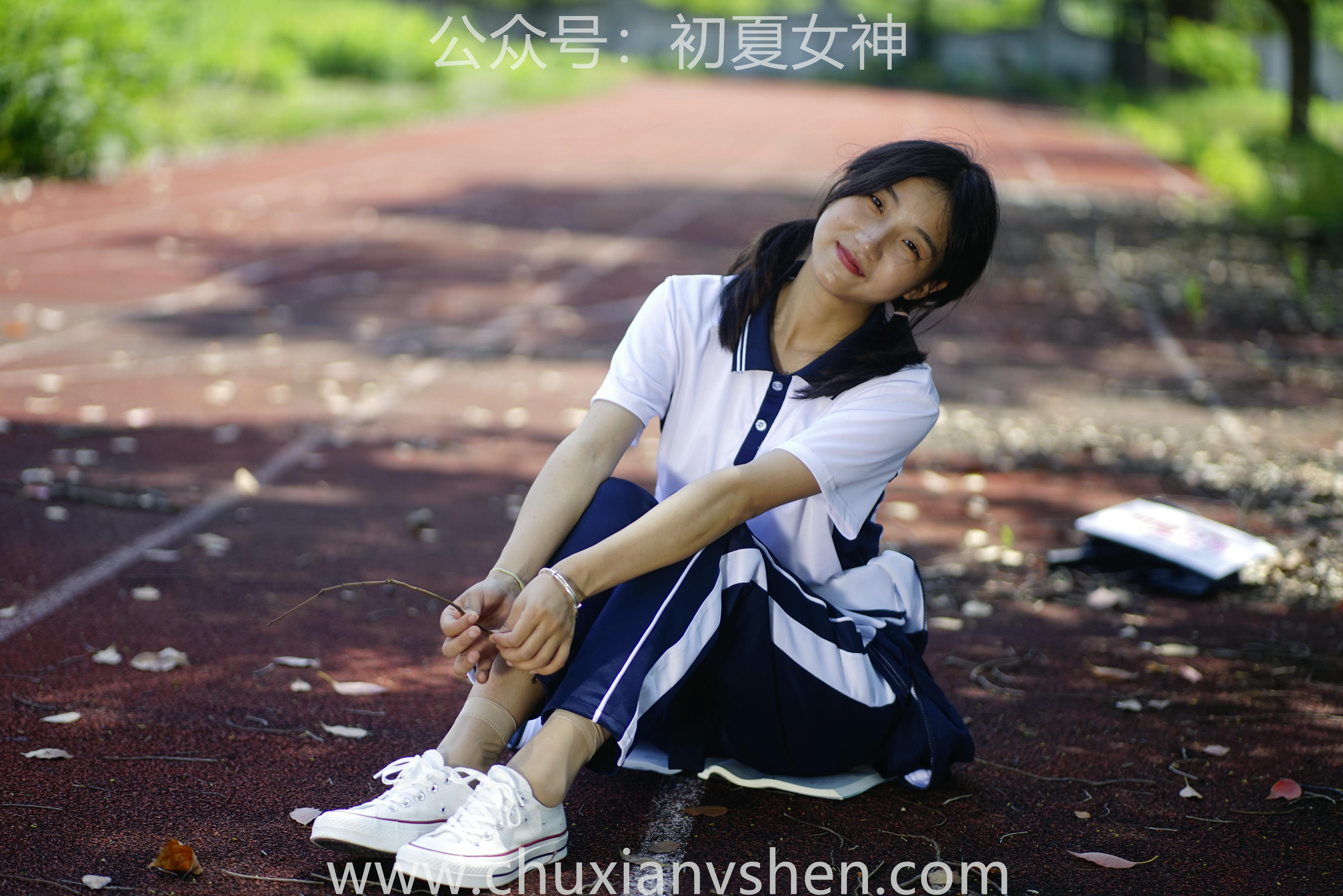 初夏女神 NO.074 点点 旧梦青春[172P+1V／6.61GB]_第5集