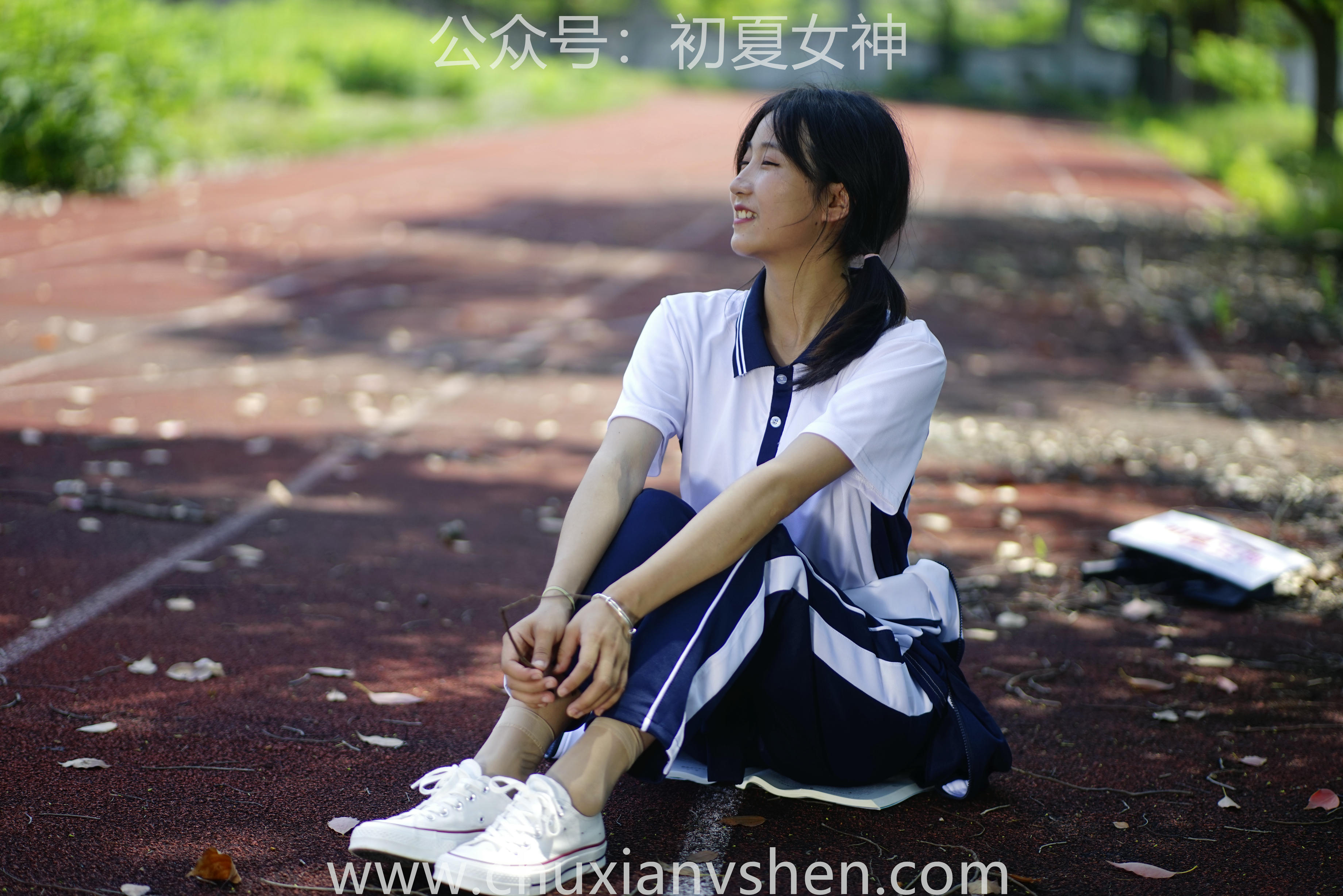 初夏女神 NO.074 点点 旧梦青春[172P+1V／6.61GB]_第5集