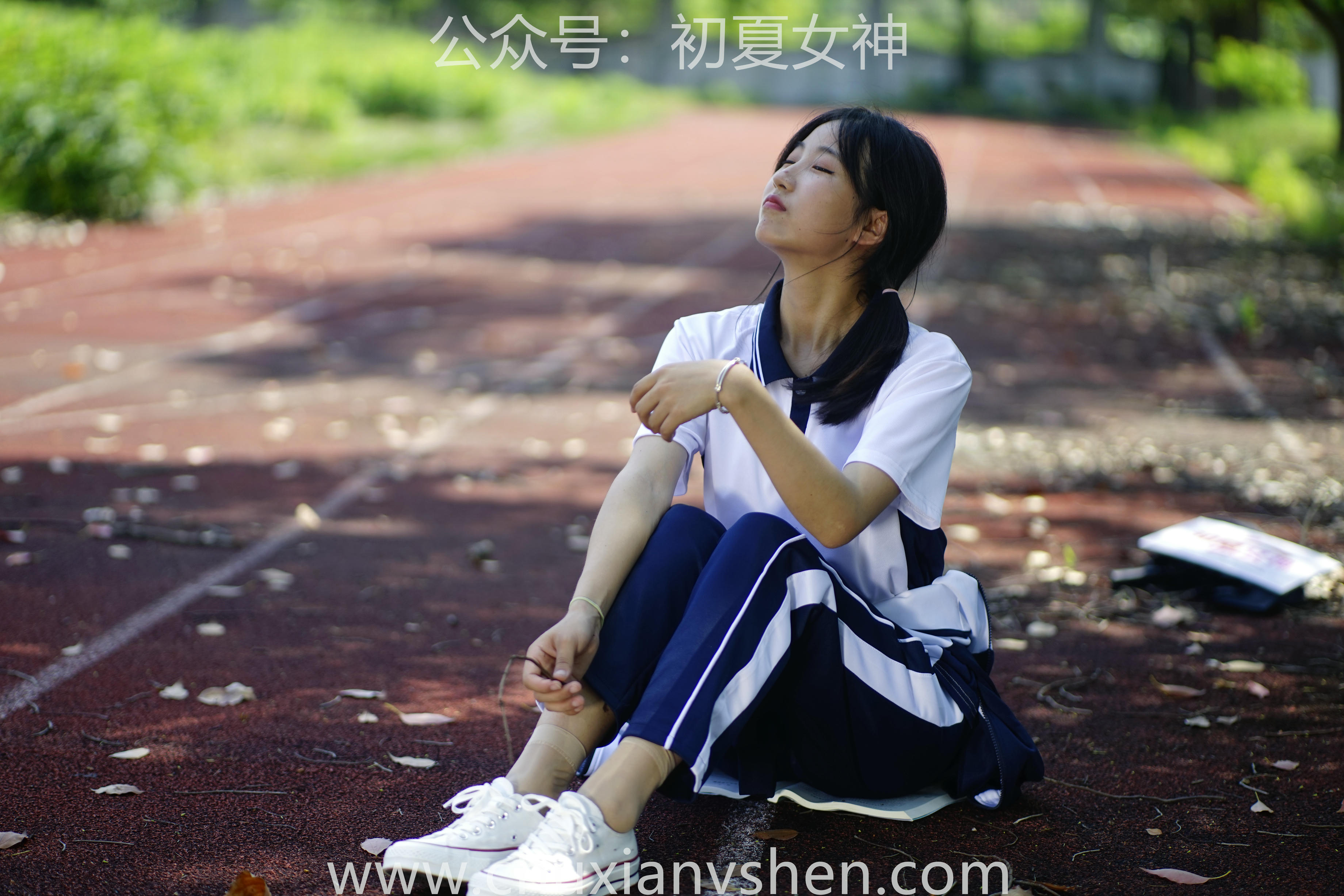 初夏女神 NO.074 点点 旧梦青春[172P+1V／6.61GB]_第5集