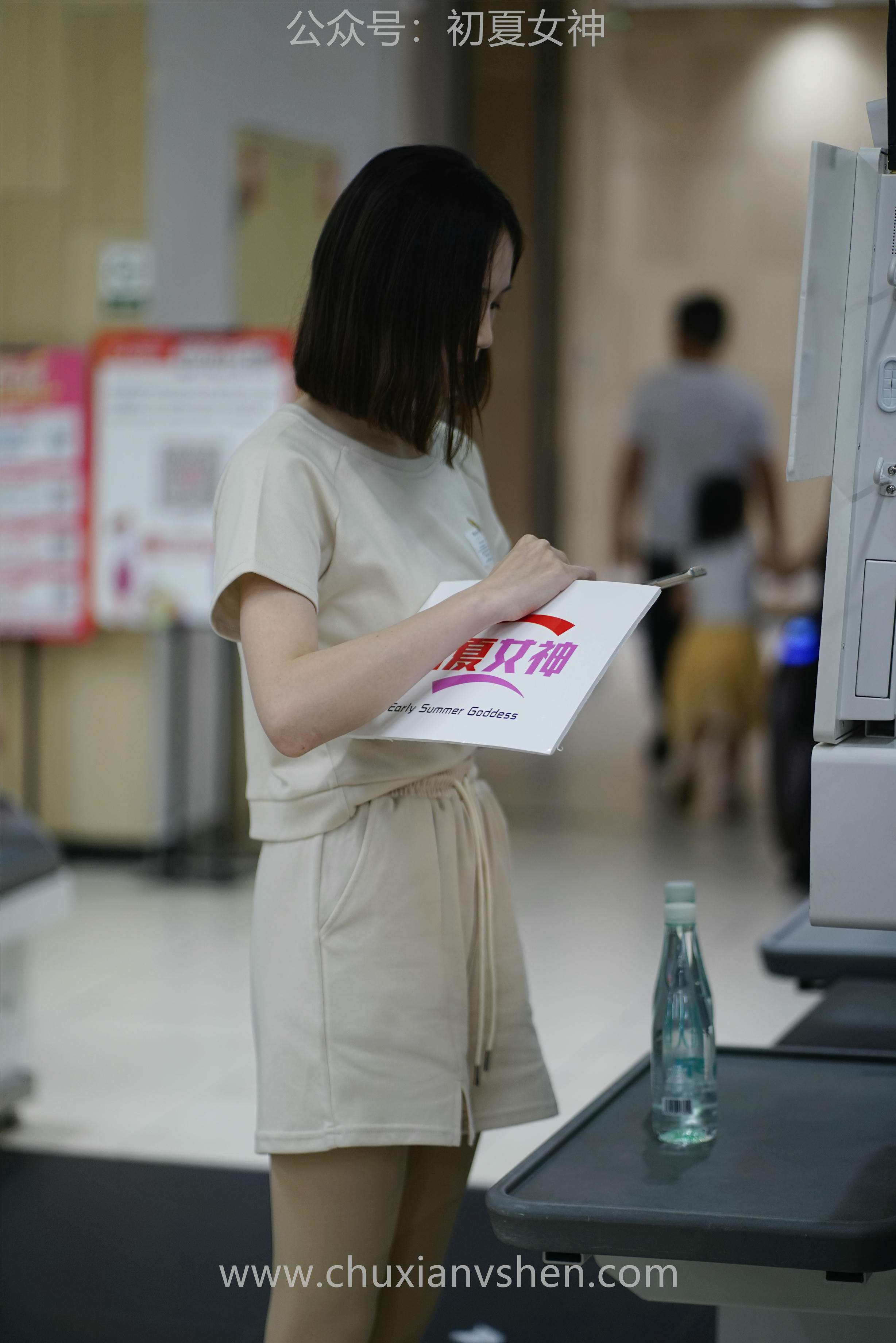 初夏女神 NO.075 大发 时尚短裤套装[130P+1V／6.82GB]_第6集