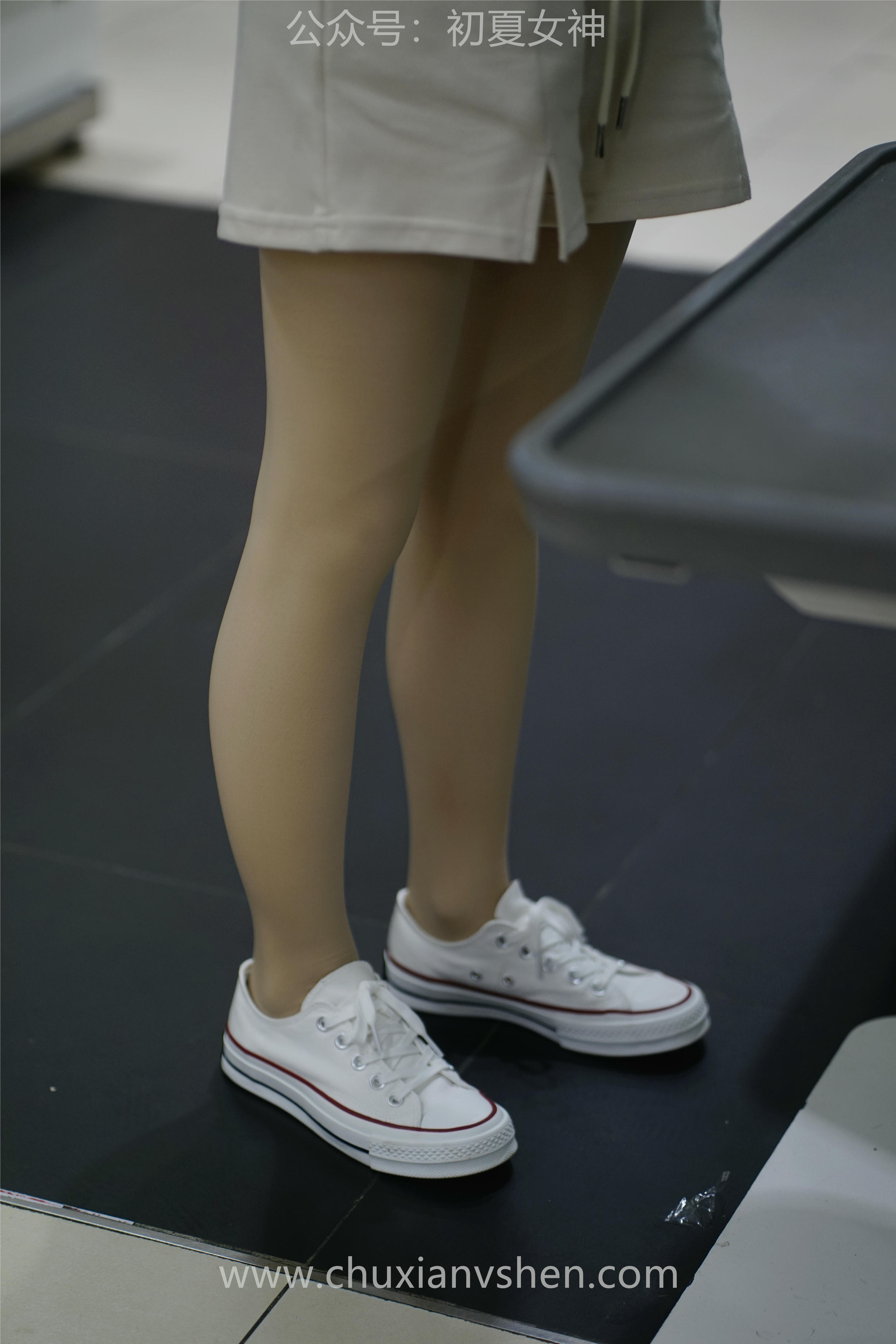 初夏女神 NO.075 大发 时尚短裤套装[130P+1V／6.82GB]_第6集