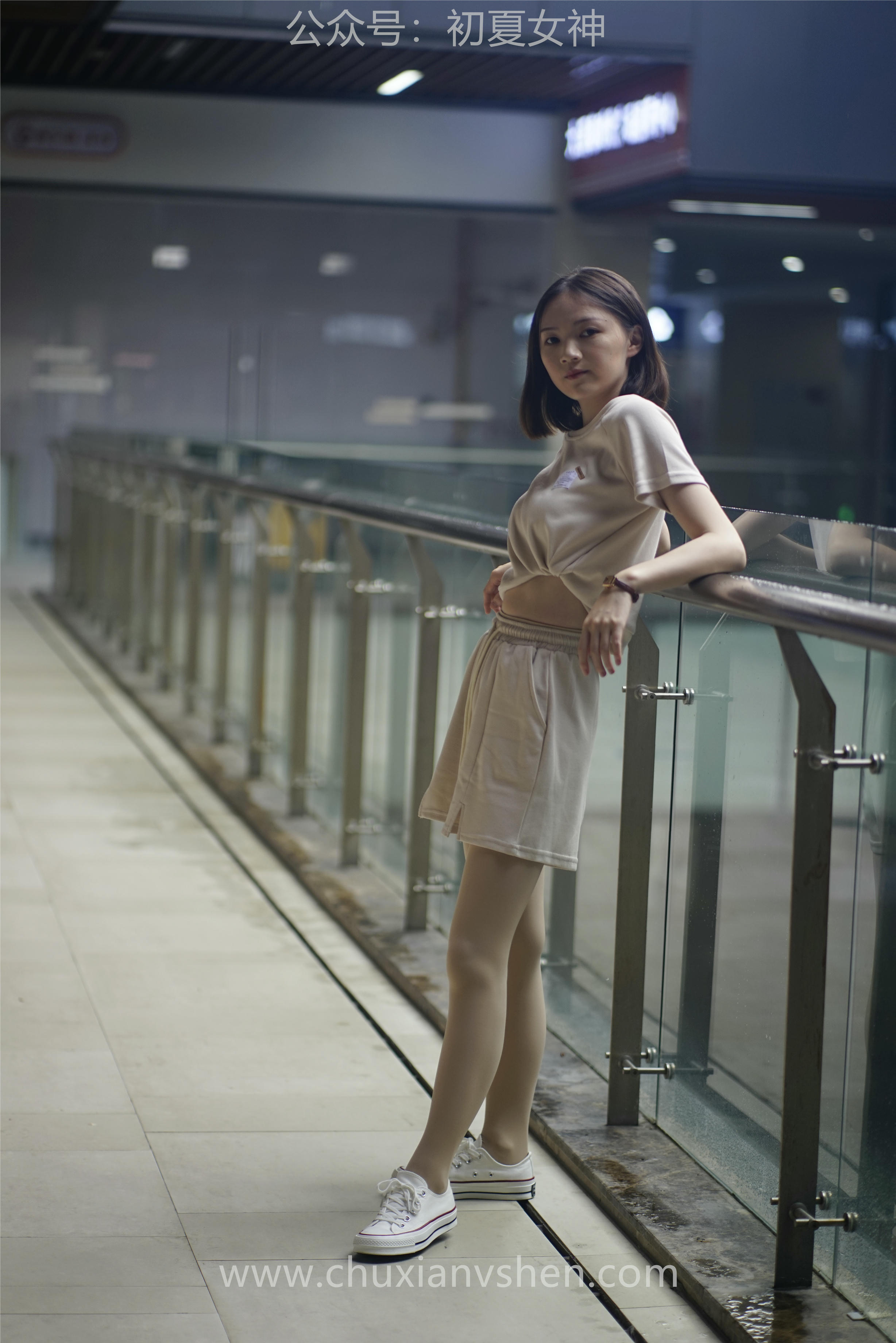 初夏女神 NO.075 大发 时尚短裤套装[130P+1V／6.82GB]_第7集