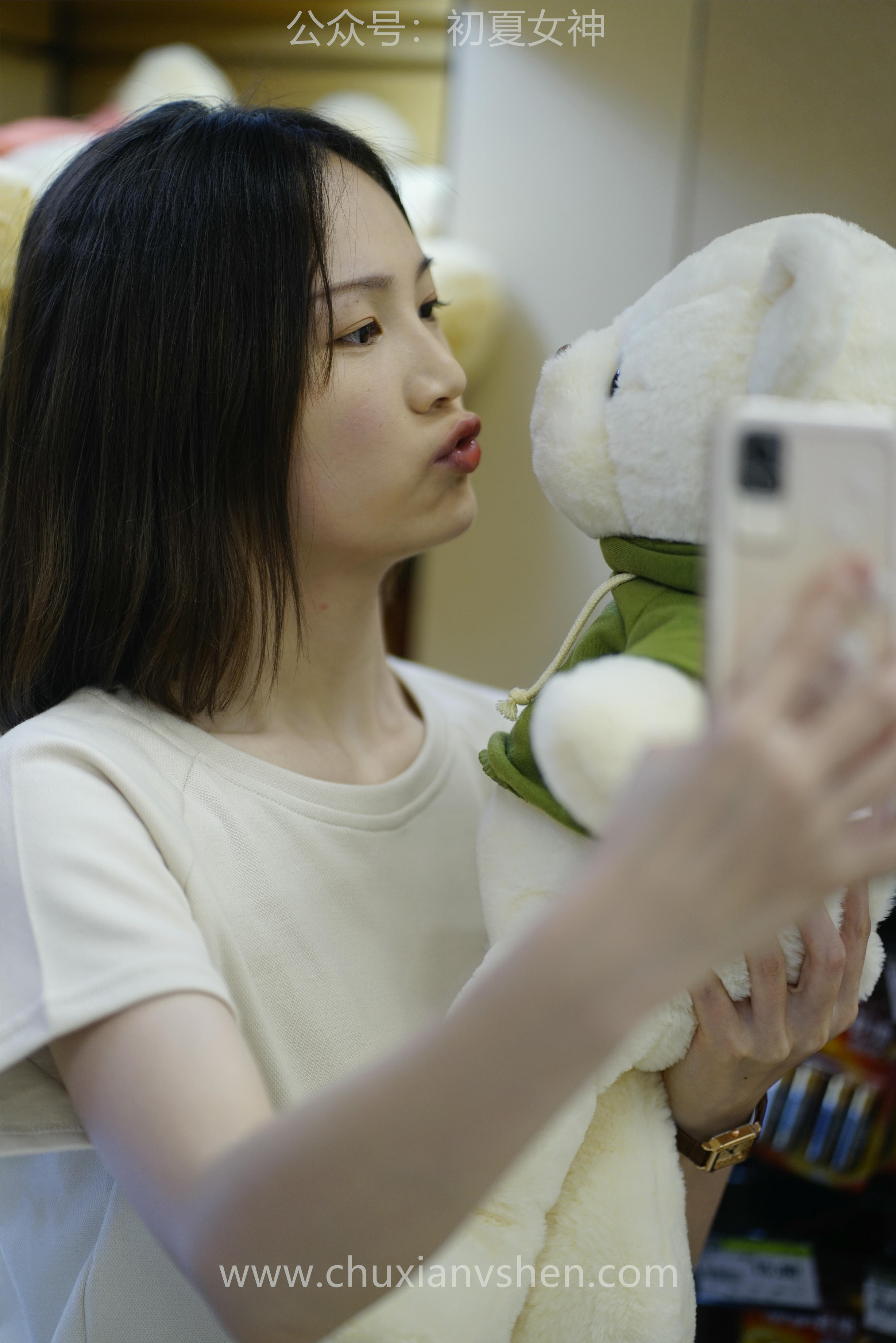 初夏女神 NO.075 大发 时尚短裤套装[130P+1V／6.82GB]_第2集