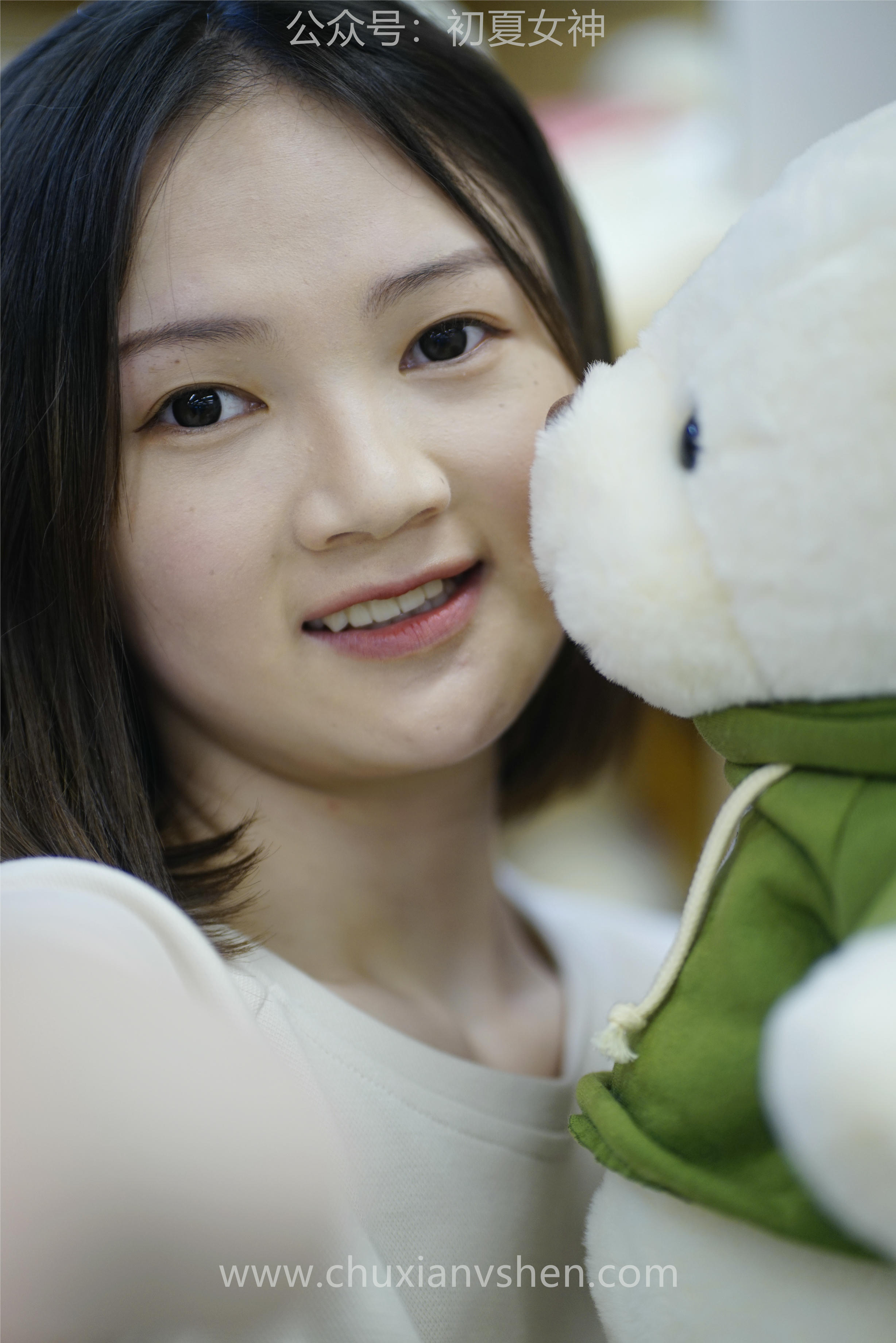 初夏女神 NO.075 大发 时尚短裤套装[130P+1V／6.82GB]_第2集