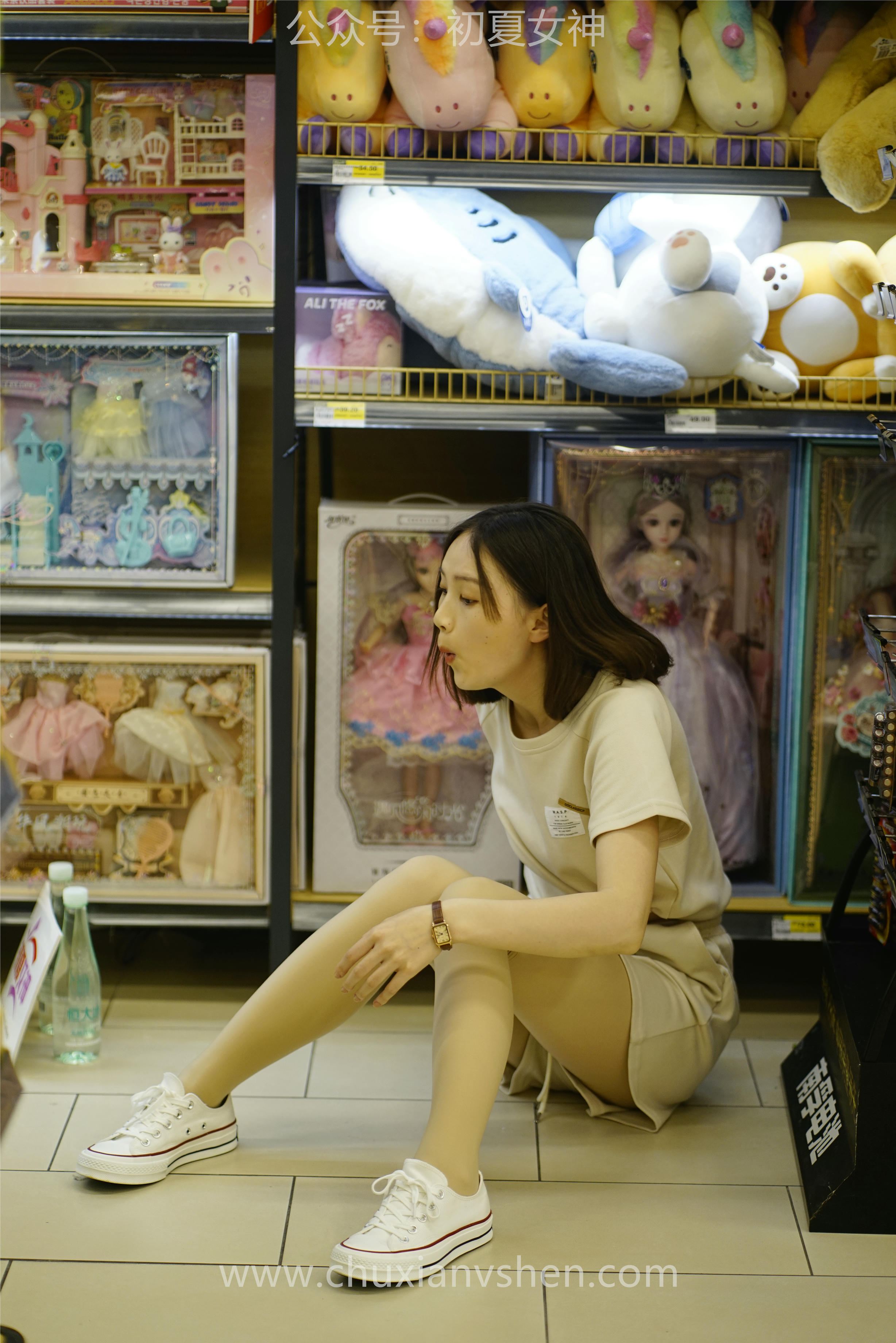 初夏女神 NO.075 大发 时尚短裤套装[130P+1V／6.82GB]_第3集