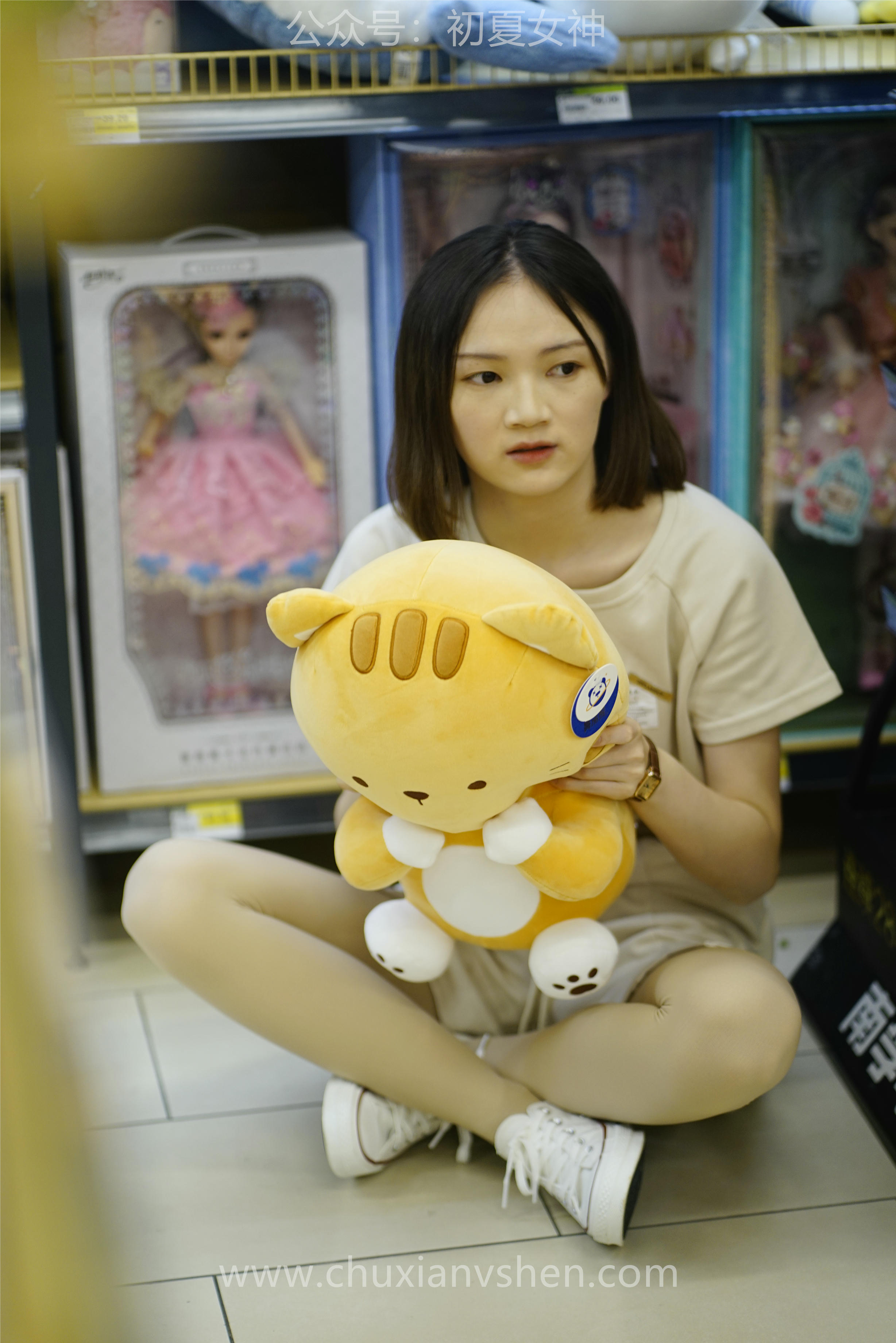 初夏女神 NO.075 大发 时尚短裤套装[130P+1V／6.82GB]_第4集